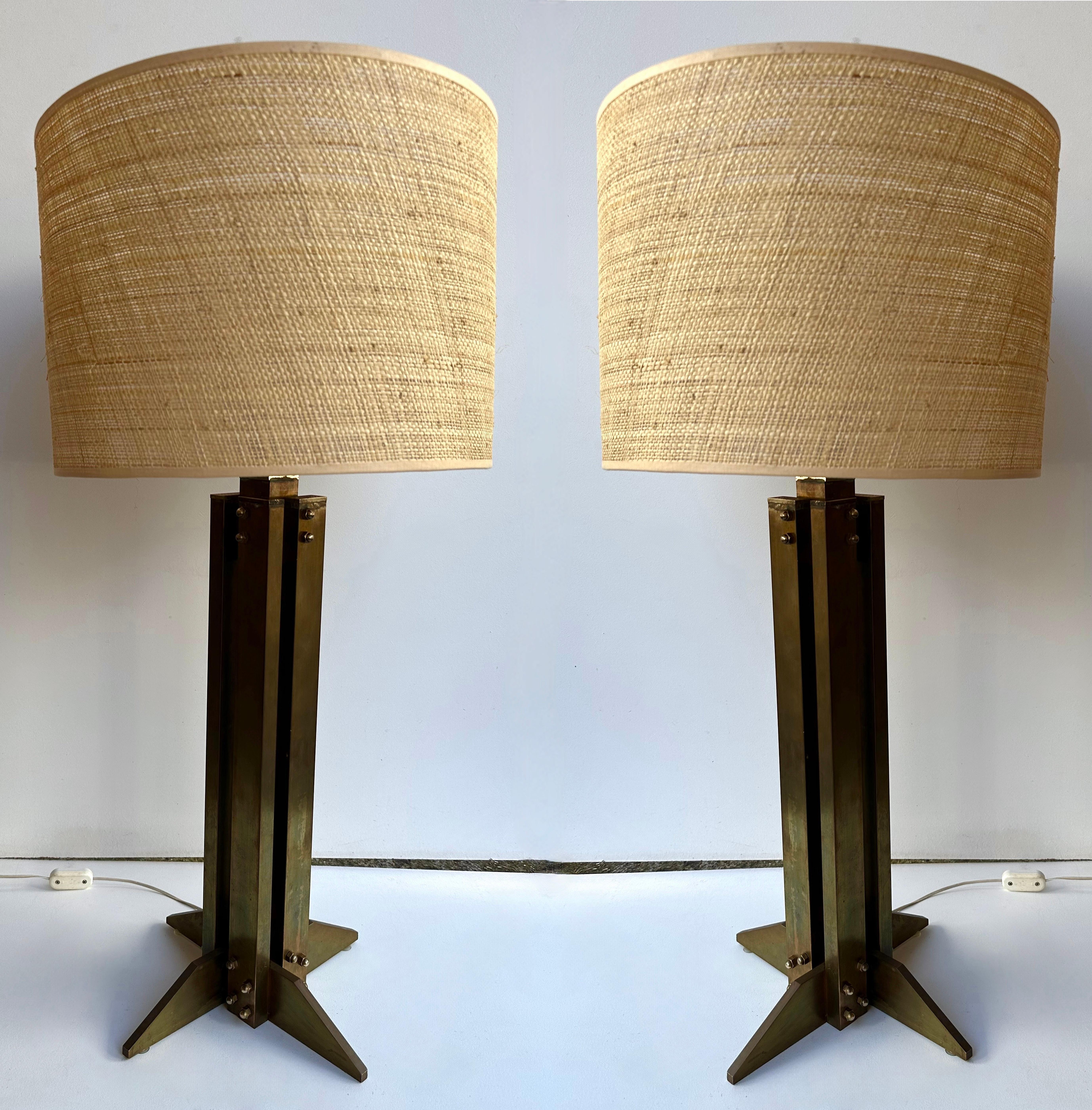 Pair of Brass Modernist Lamps. Italy, 1970s For Sale 7