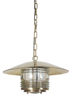 Paar nautische Schiffshängeleuchten aus Messing mit Fresnellinse:: um 1970