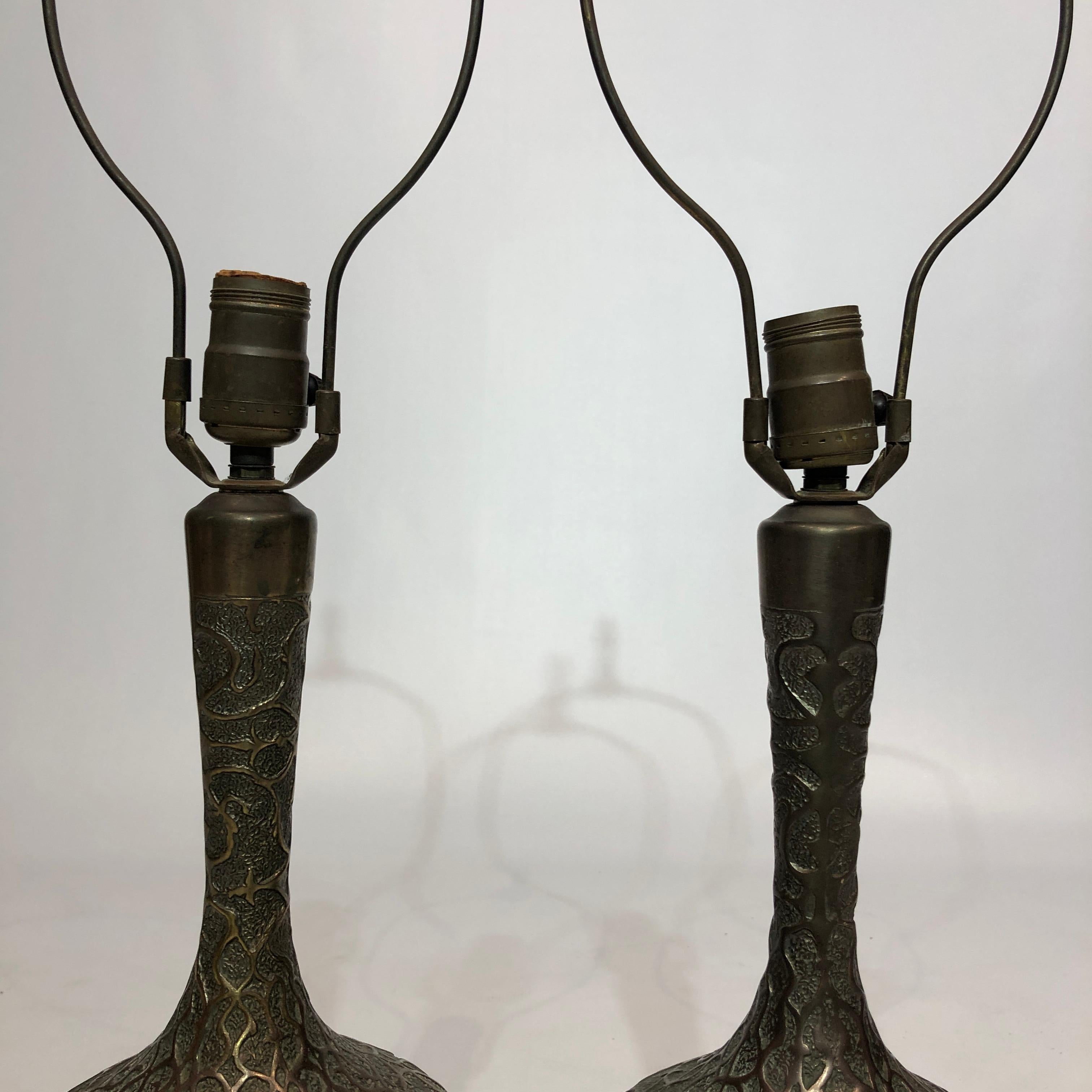Metal Pair of Brass Oriental Style Table Lamps Mid-Century 1960s Vintage Hollywood  For Sale