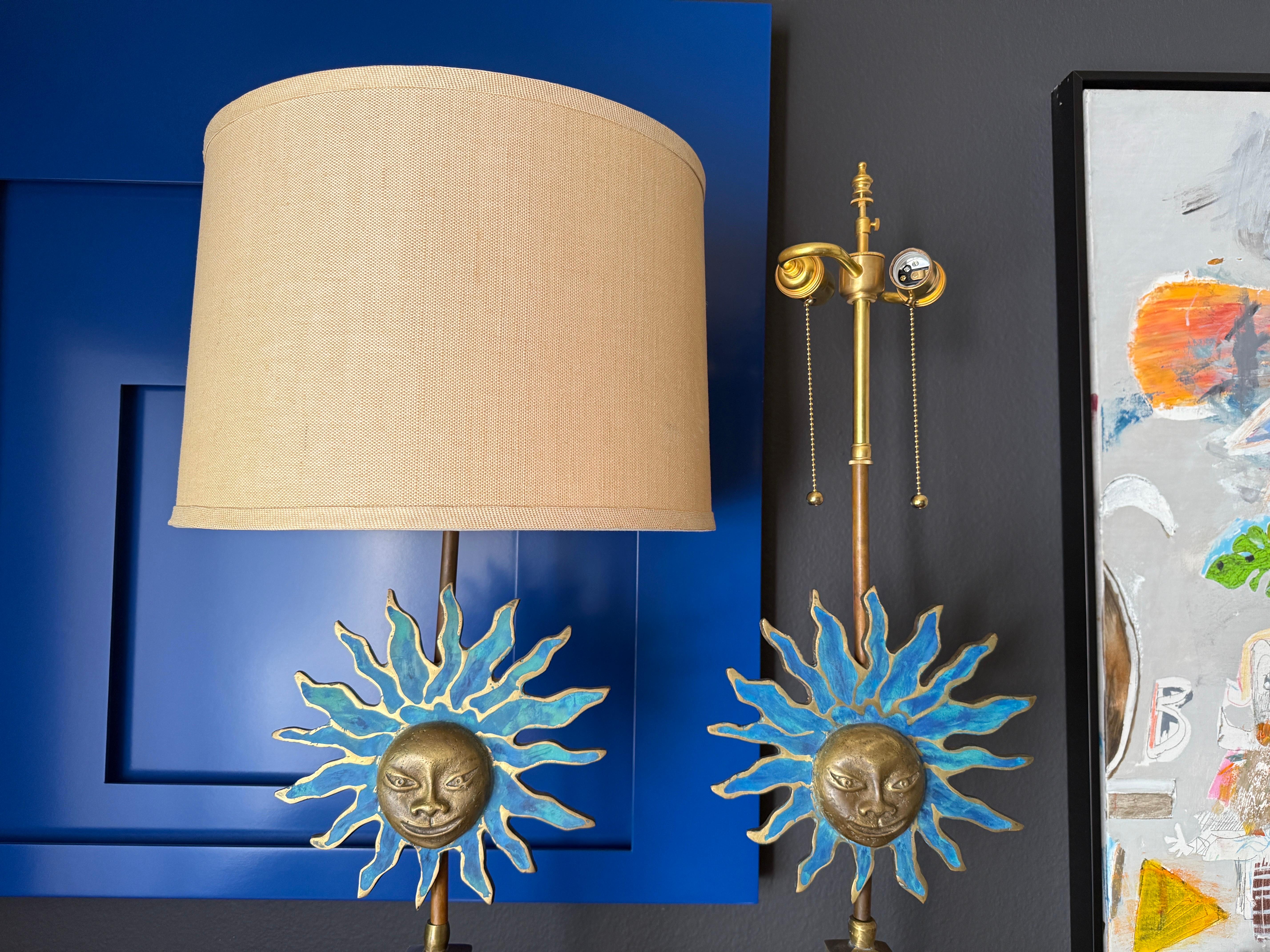 Paar Sonnenlampen aus Messing von Pepe Mendoza (Mexikanisch) im Angebot