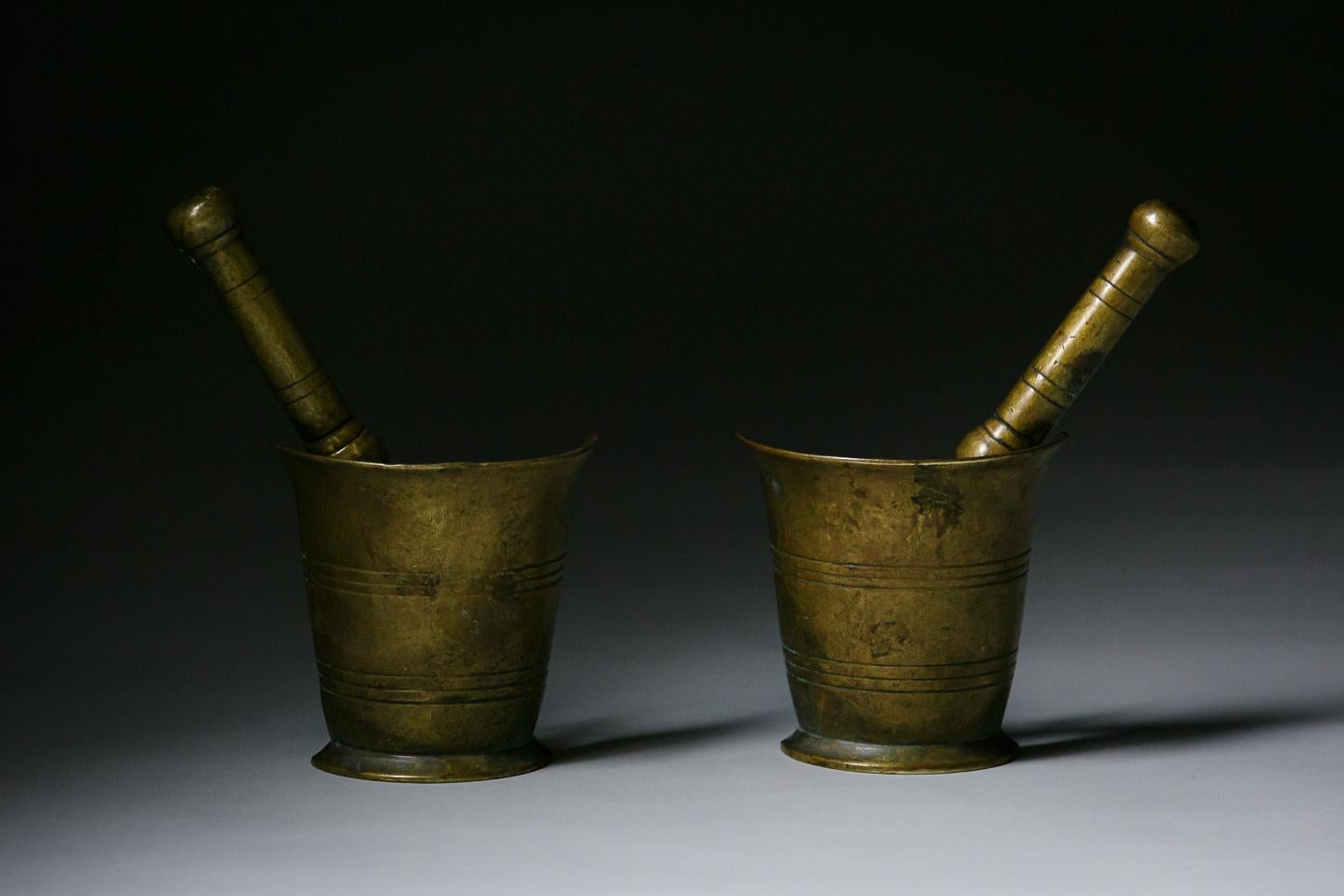 Pair of Brass Pharmacy Door Handles in Form of a Pestle & Mortar For Sale 8