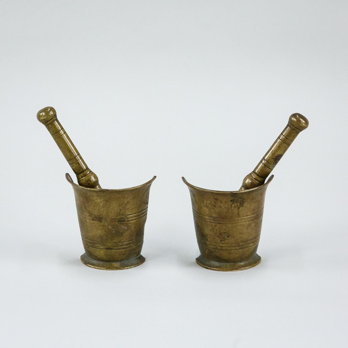 Pair of Brass Pharmacy Door Handles in Form of a Pestle & Mortar For Sale 2