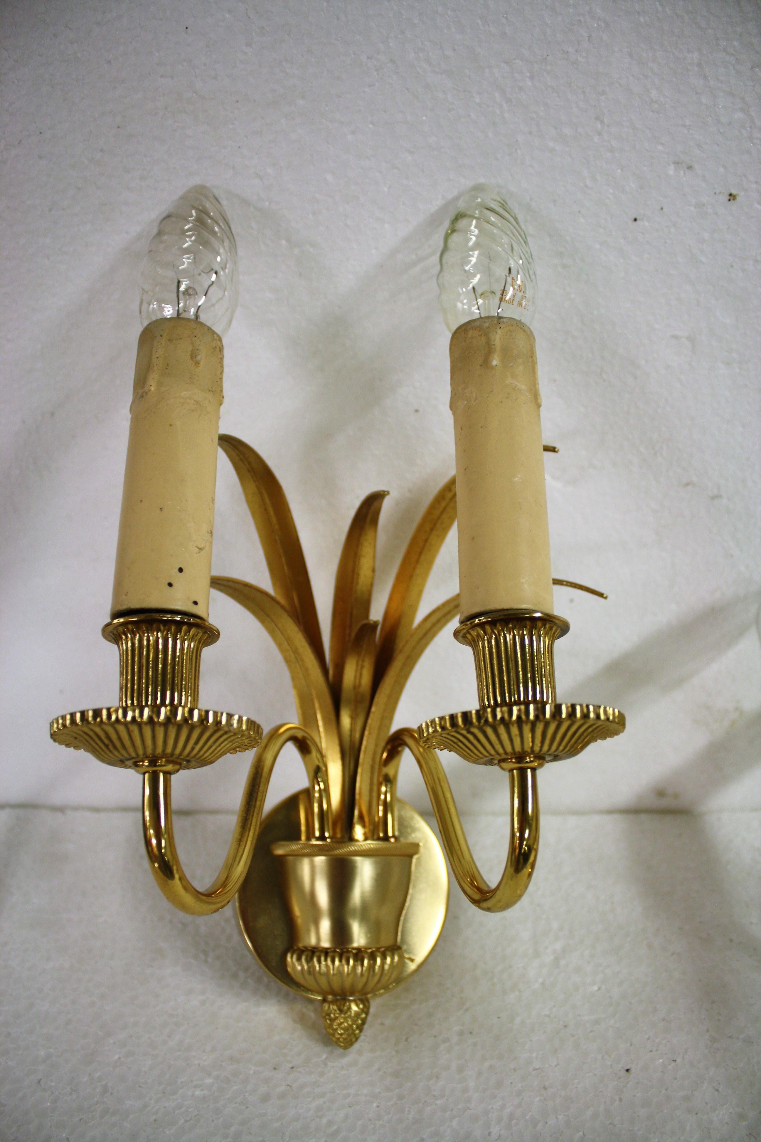 Pair of Brass Pineapple Leaf Wall Lamps, 1970s In Good Condition In HEVERLEE, BE