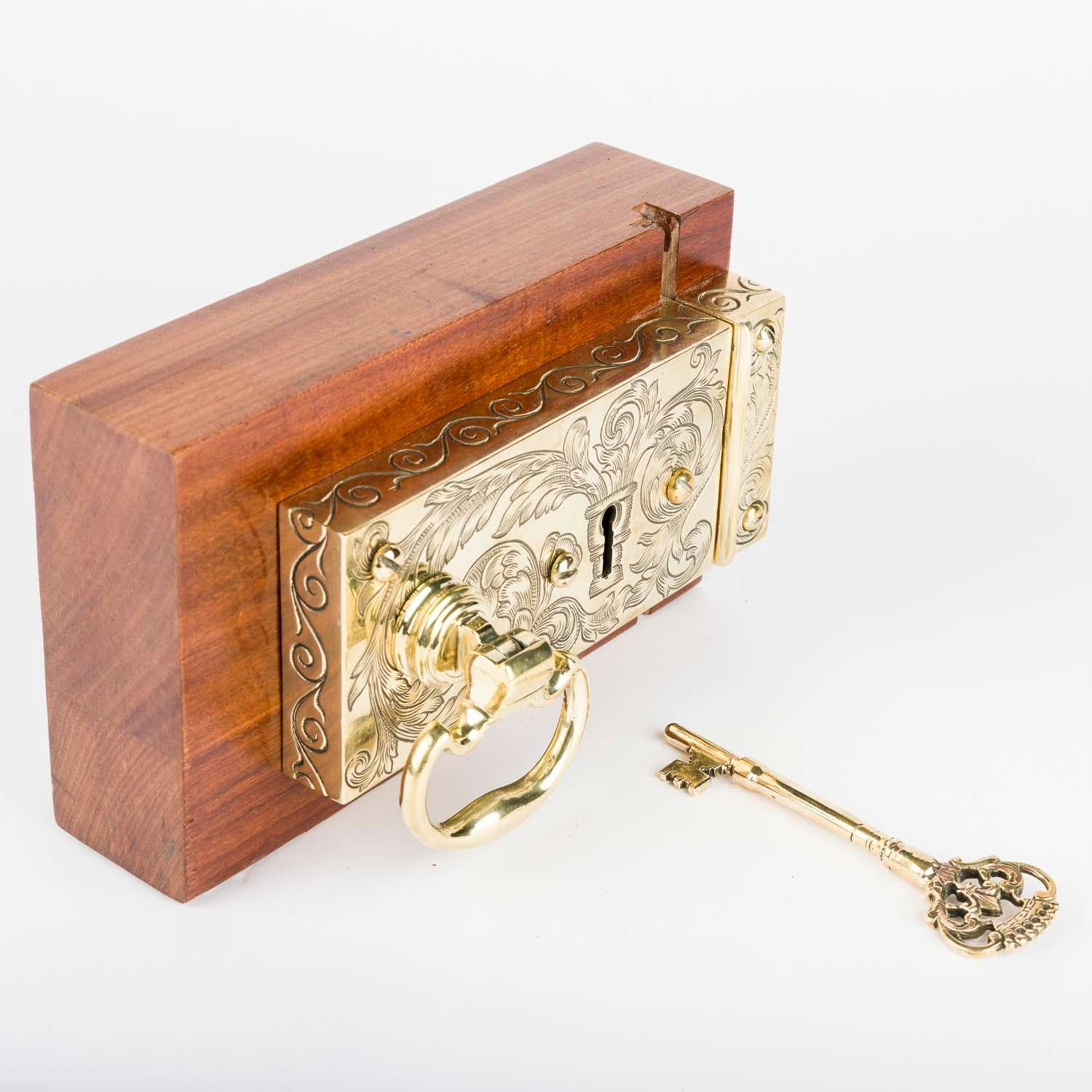 Pair of brass rim locks with the royal cipher of King George VI For Sale 2