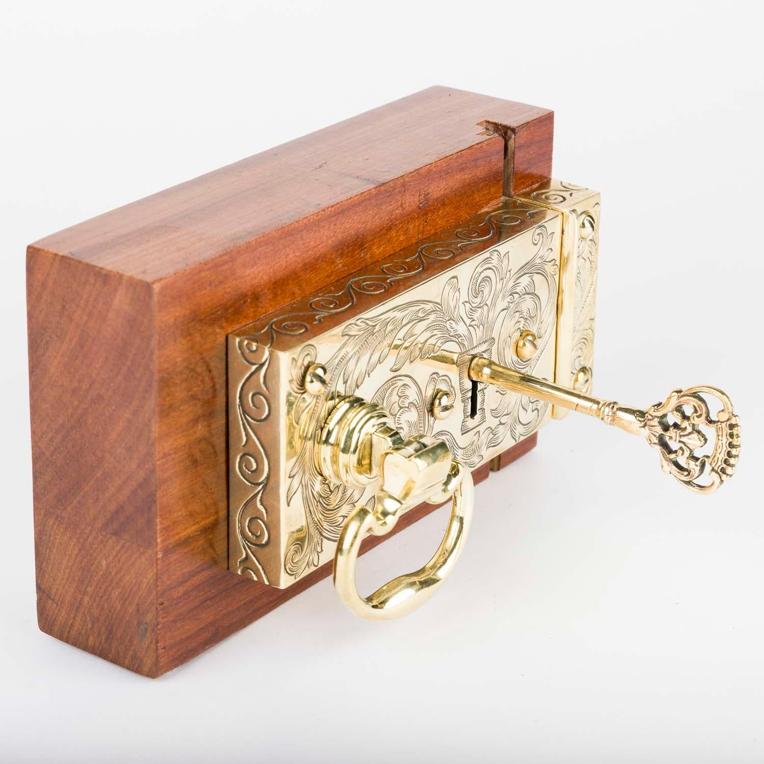 Pair of brass rim locks with the royal cipher of King George VI For Sale 3