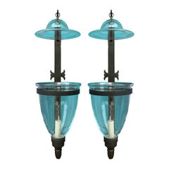 Paar Messing-Windlichter mit Glas-Hurricane & Rauchglocke:: um 1970er Jahre