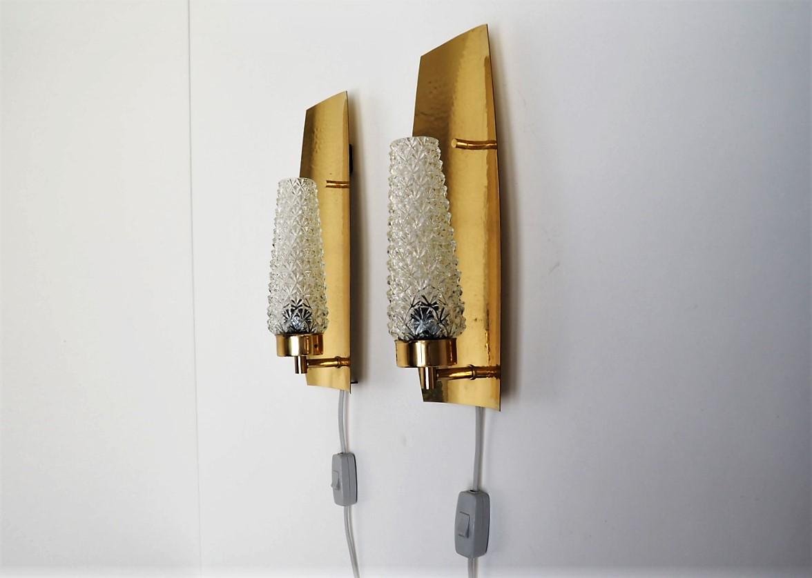 Scandinavian Modern Pair of Brass Sconces with Glass Shades, Scandinavian Design from the 1960s For Sale