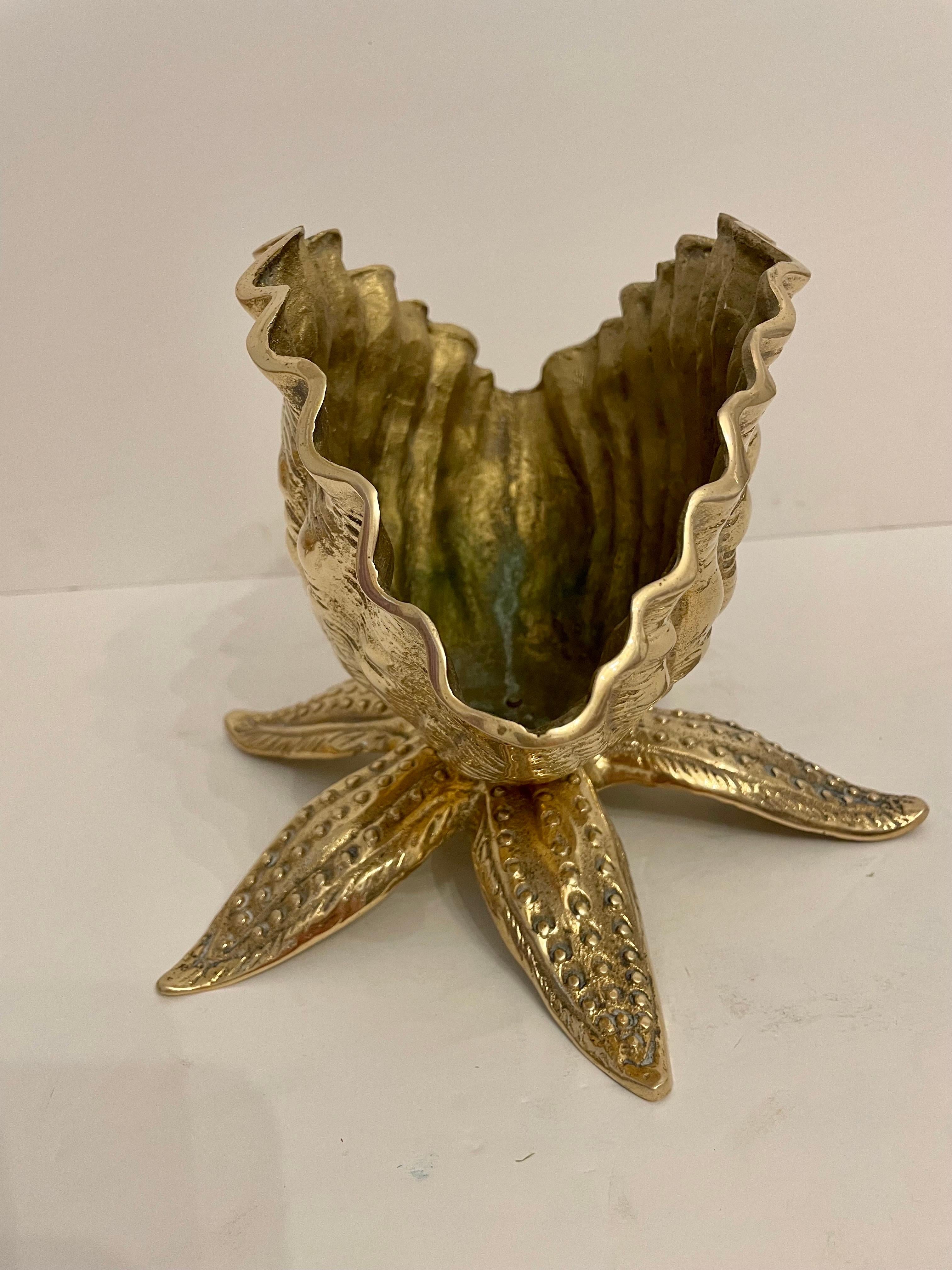 Pair of Brass Seashell Nautilus Planters on Starfish Base In Good Condition In New York, NY