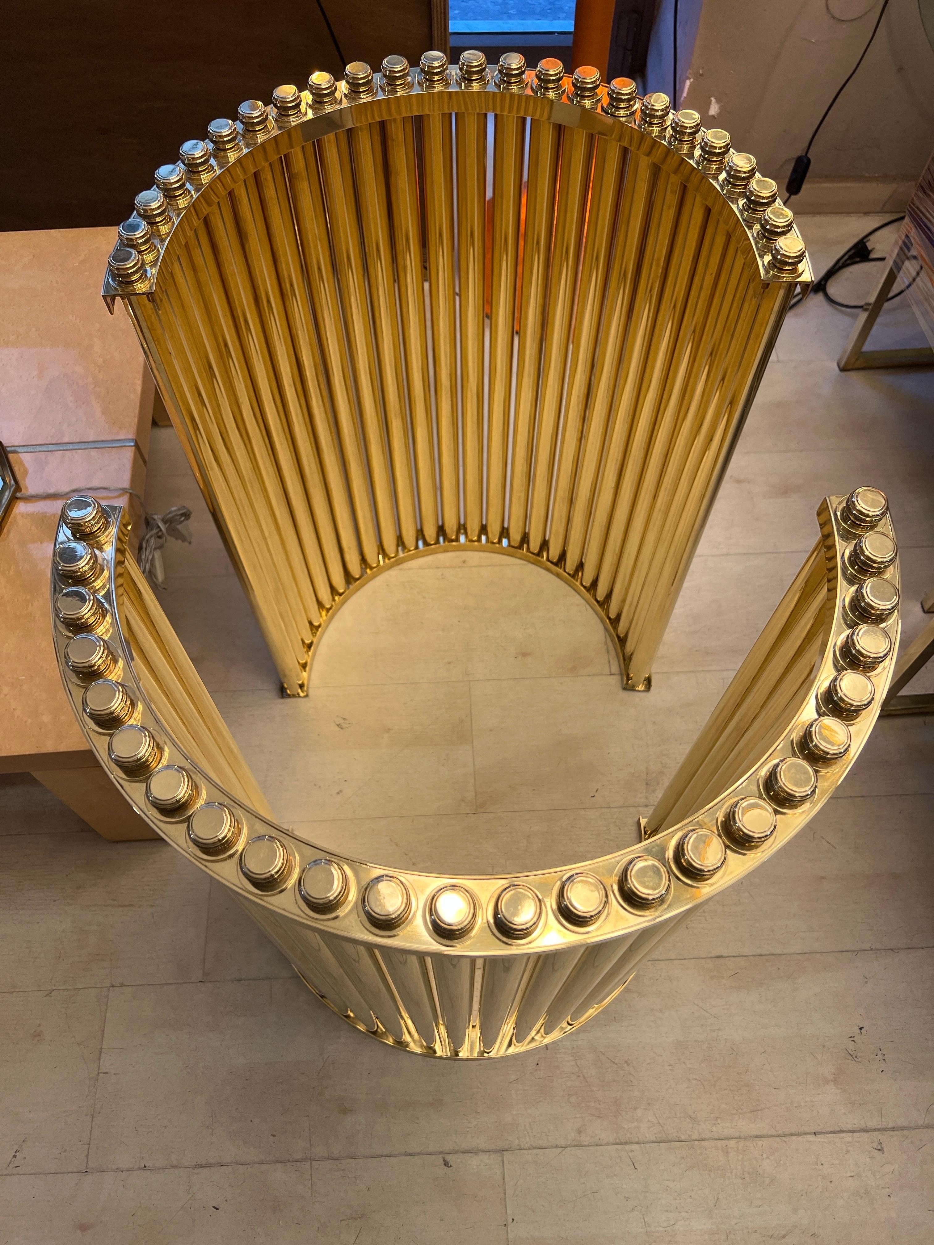 Coppia di basi da tavolo o console semicircolari in ottone, 1980 in vendita 6