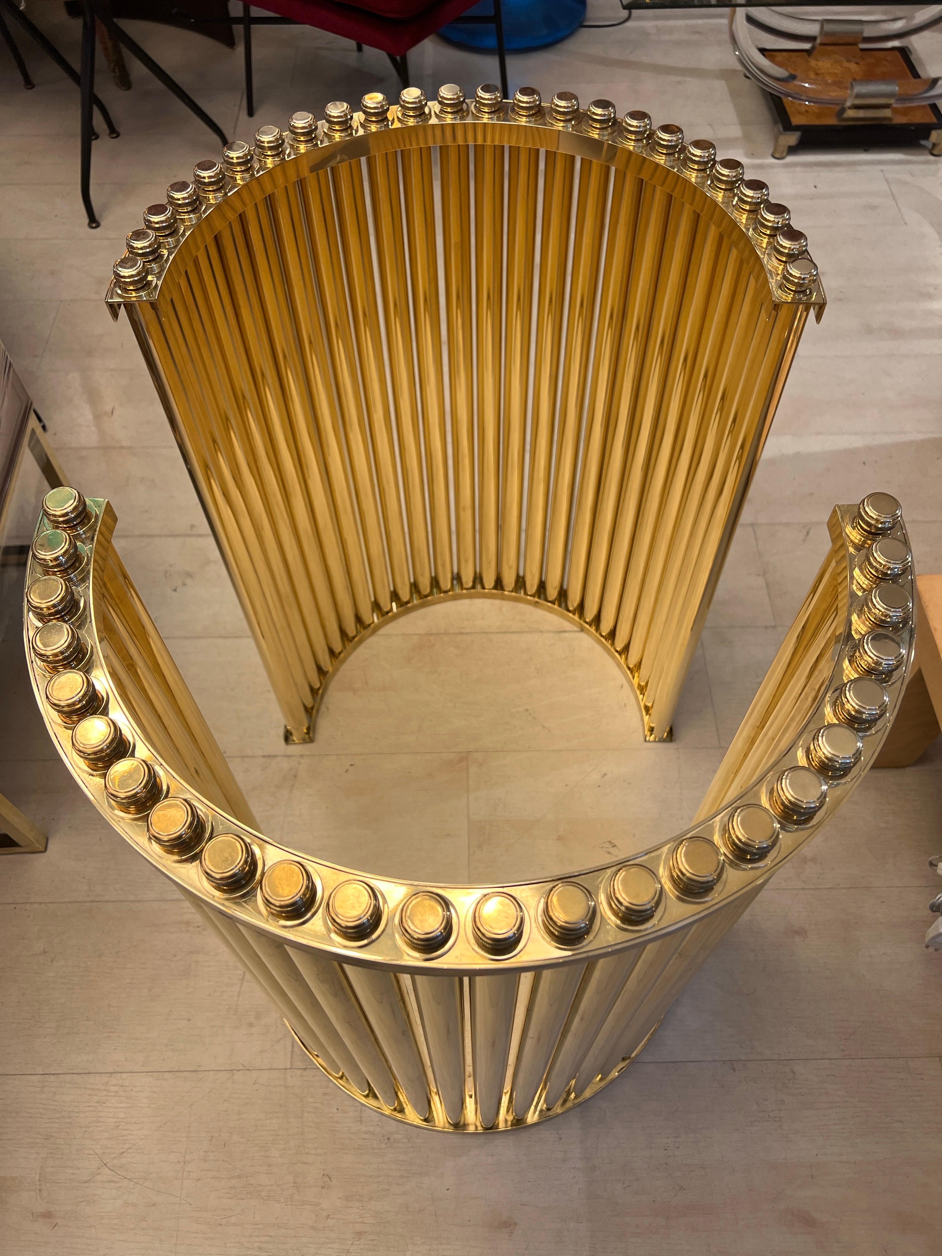 Coppia di basi da tavolo o console semicircolari in ottone, 1980 in vendita 1