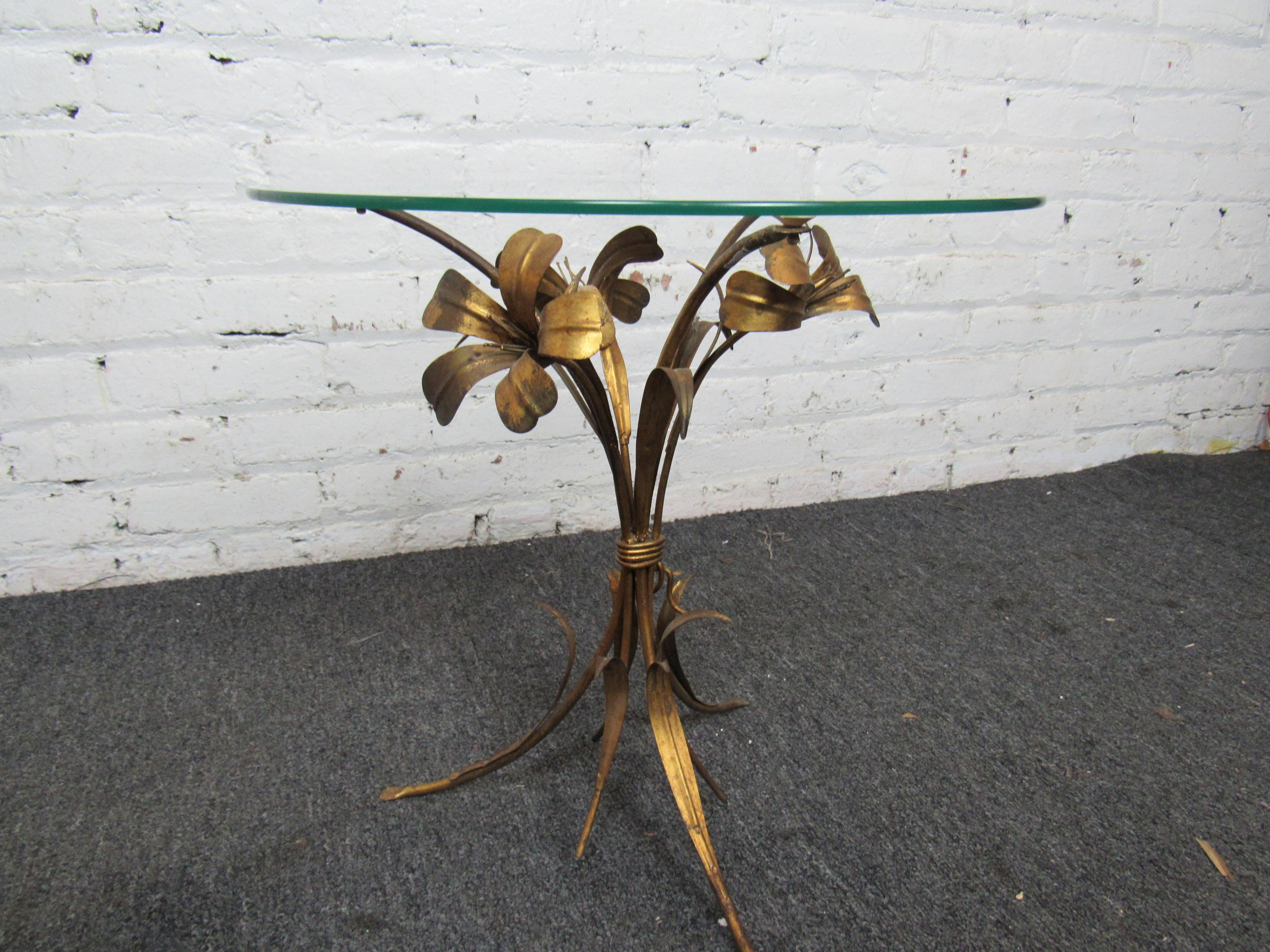 Pair of Brass Sheaf of Wheat Side Tables In Good Condition In Brooklyn, NY