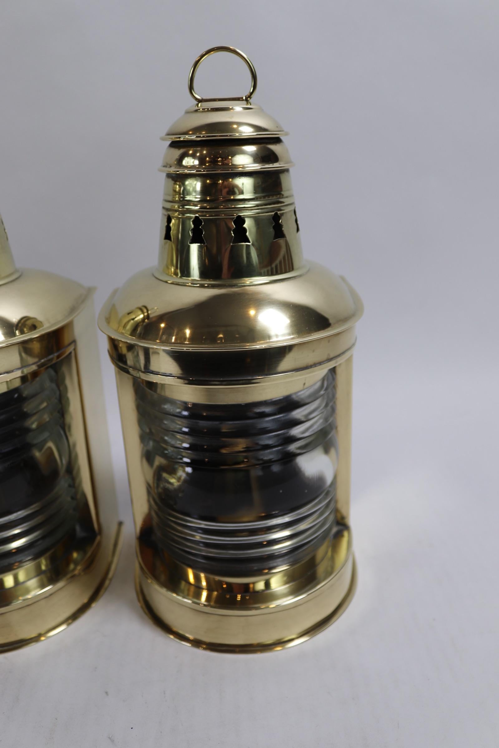 Pair of Brass Ships Masthead Lanterns In Good Condition In Norwell, MA