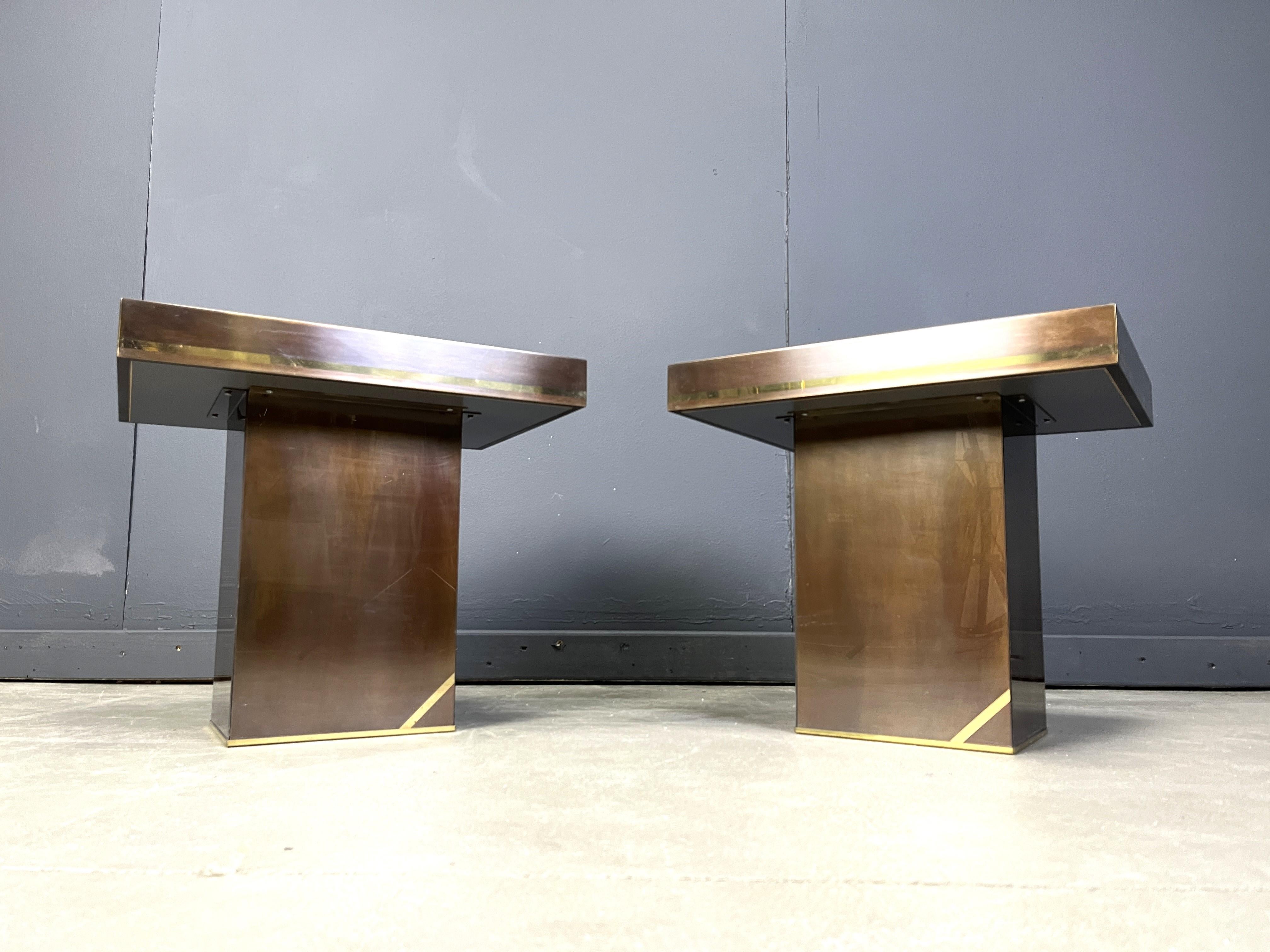 Hollywood Regency Paire de tables d'appoint en laiton par Belgochrom, 1970 en vente
