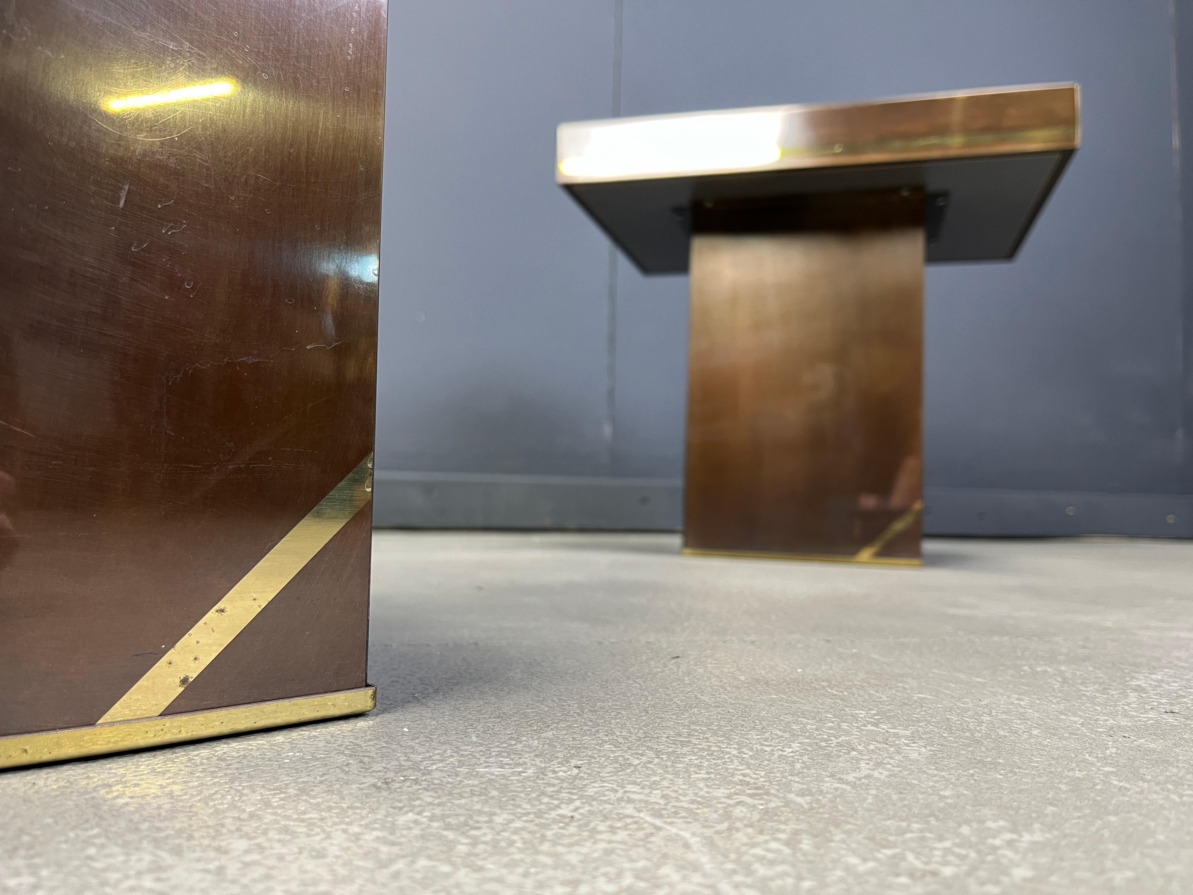 Paire de tables d'appoint en laiton par Belgochrom, 1970 Bon état - En vente à Leuven, Vlaams Gewest