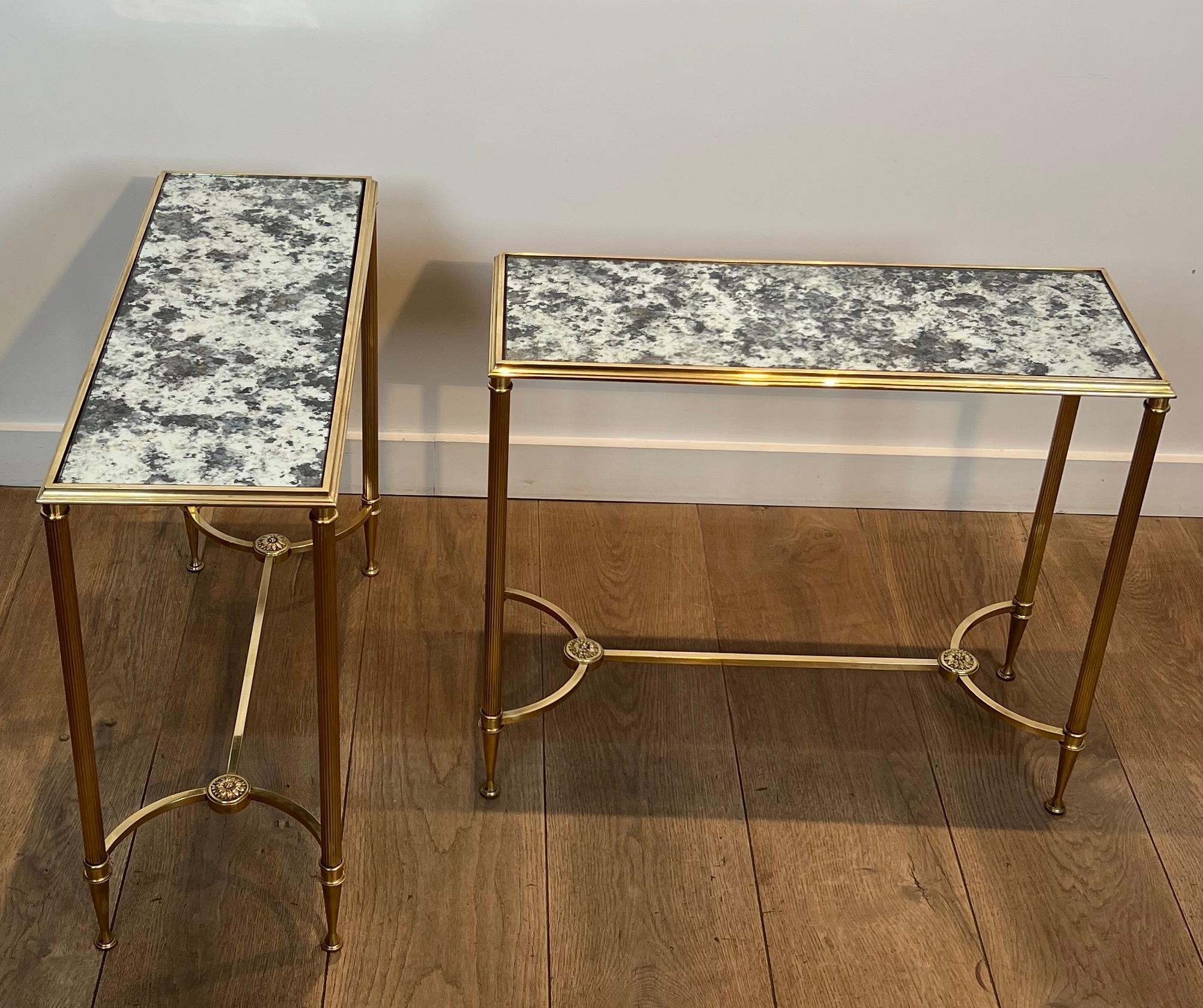 Pair of Brass Side Tables with Oxidized Mirror Tops by Maison Baguès Bon état - En vente à Marcq-en-Barœul, Hauts-de-France