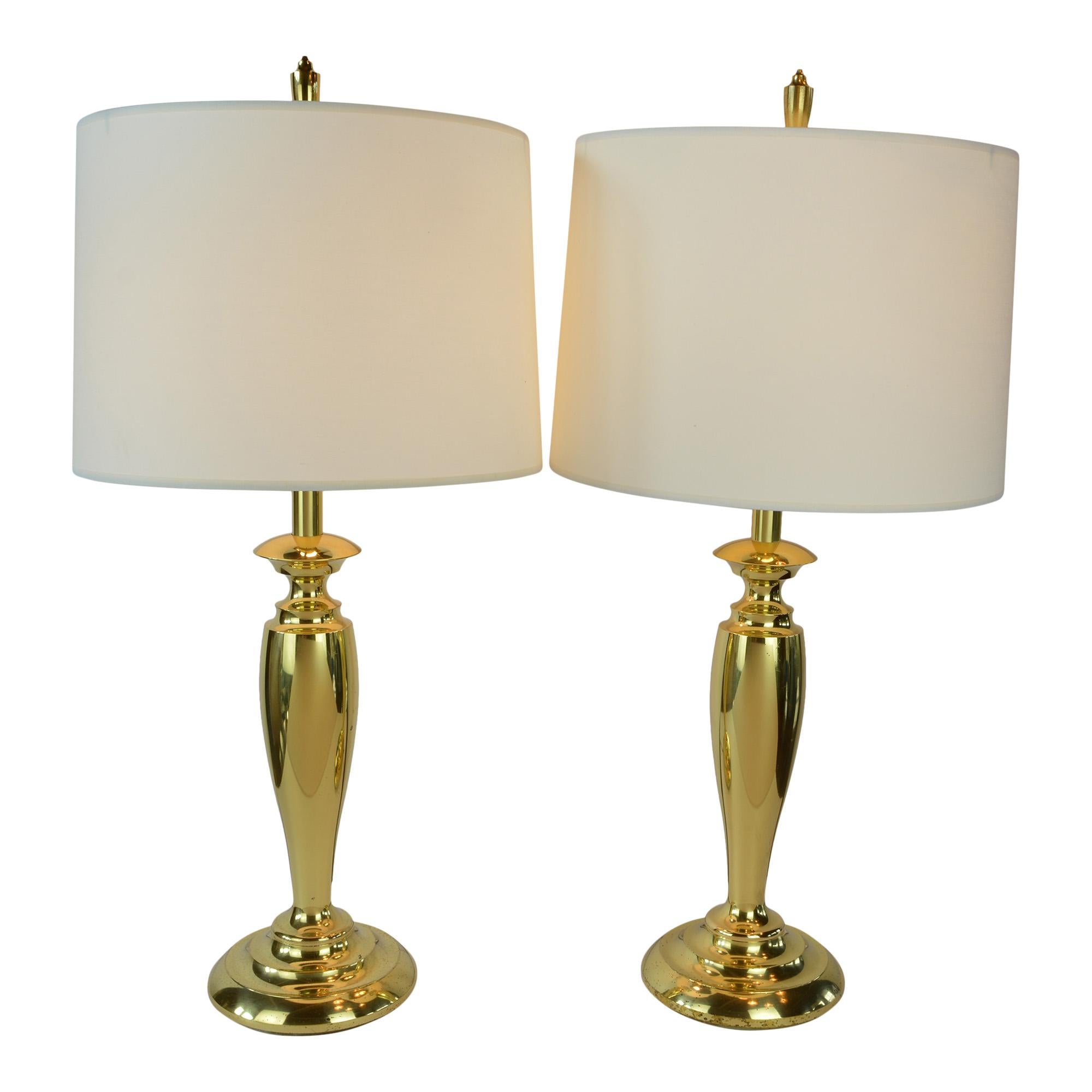 Pair of Brass Stiffel Mid-Century Modern Table Lamps with Drum Shades In Good Condition For Sale In Pataskala, OH