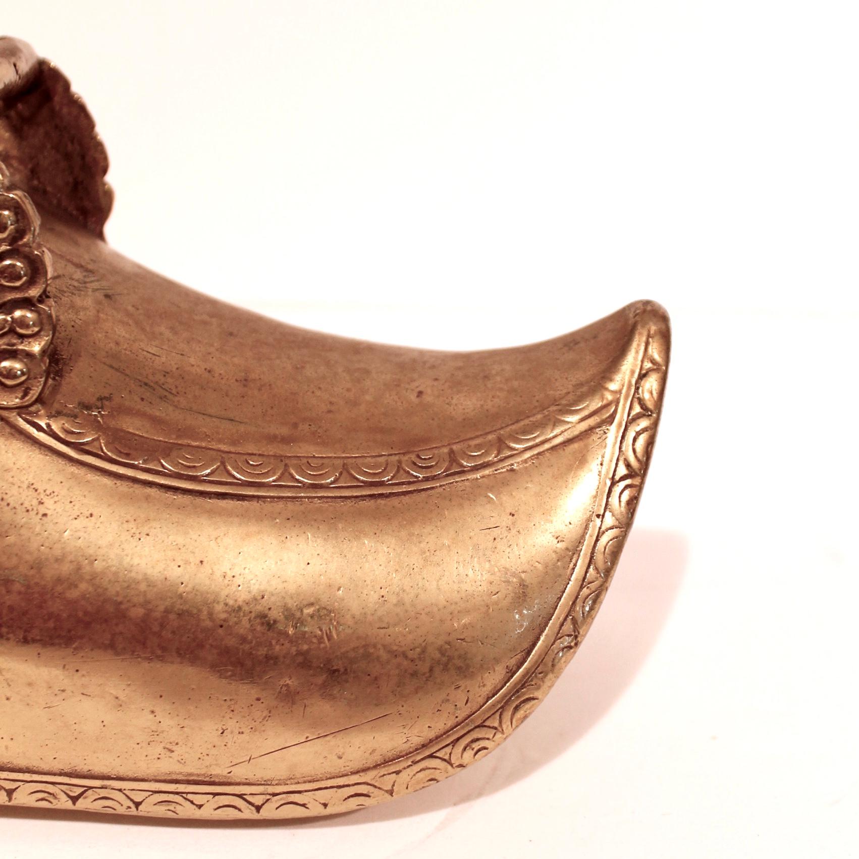 Pair Of Brass Stirrups, 19th Century, Spanish Colonial For Sale 3