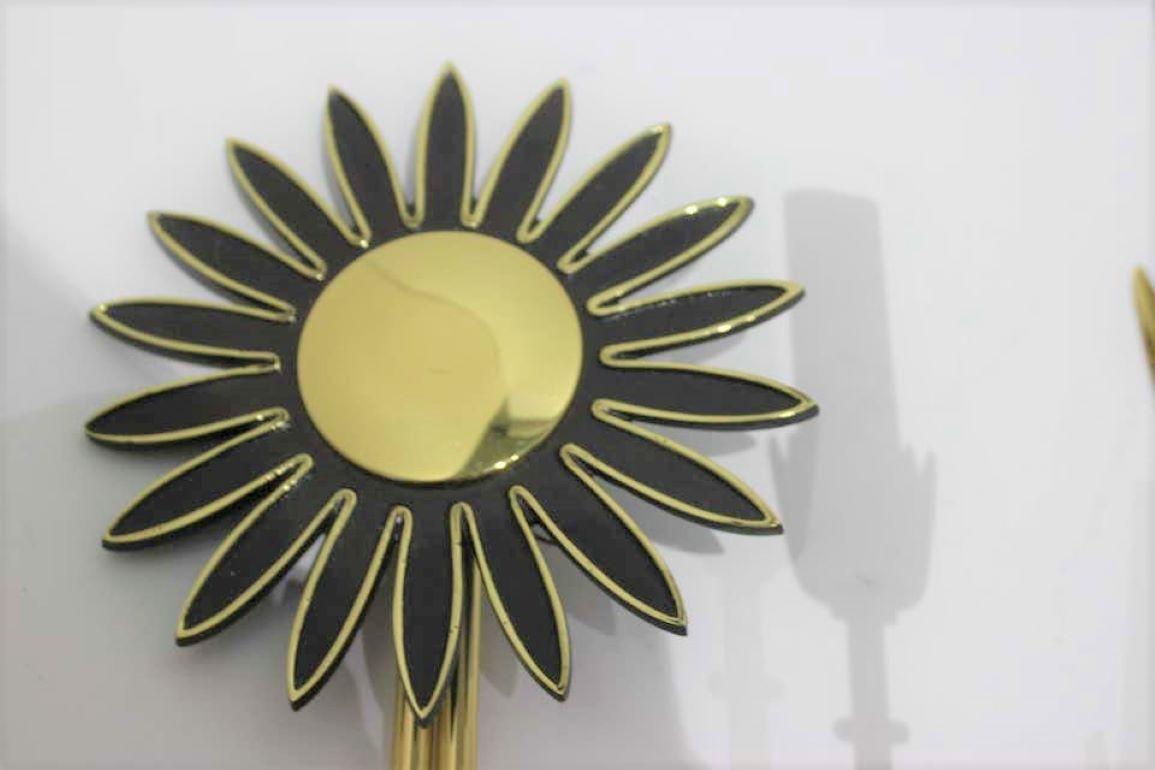 Pair of Brass Sunflower Motif Brass Wall Sconces For Sale 1