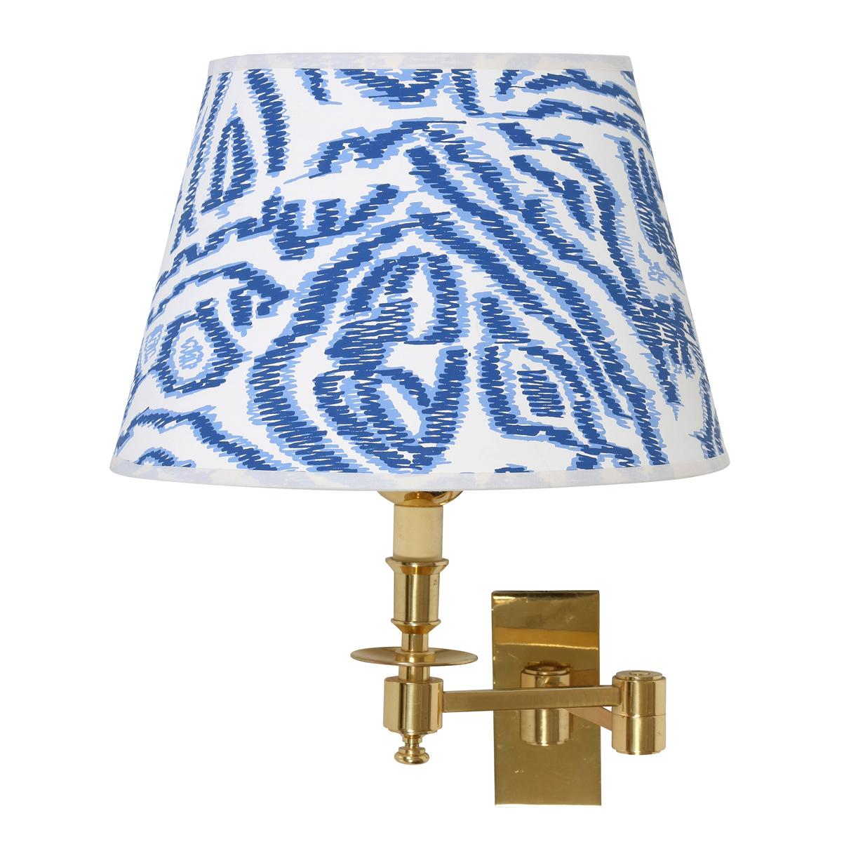 Paire de lampes murales à bras pivotant en laiton Bon état - En vente à Locust Valley, NY