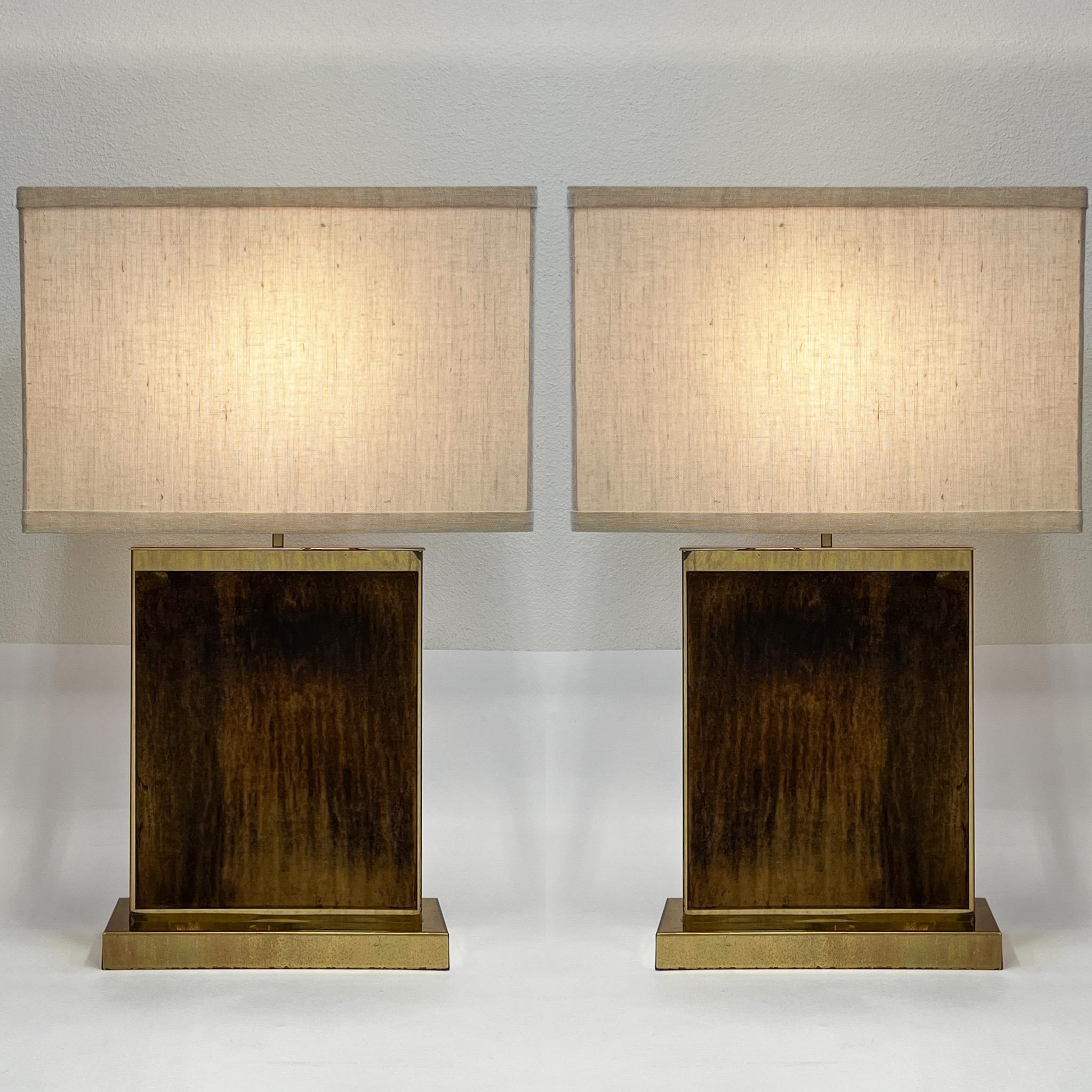 Paire de lampes de bureau en laiton par Curtis Jere en vente 2