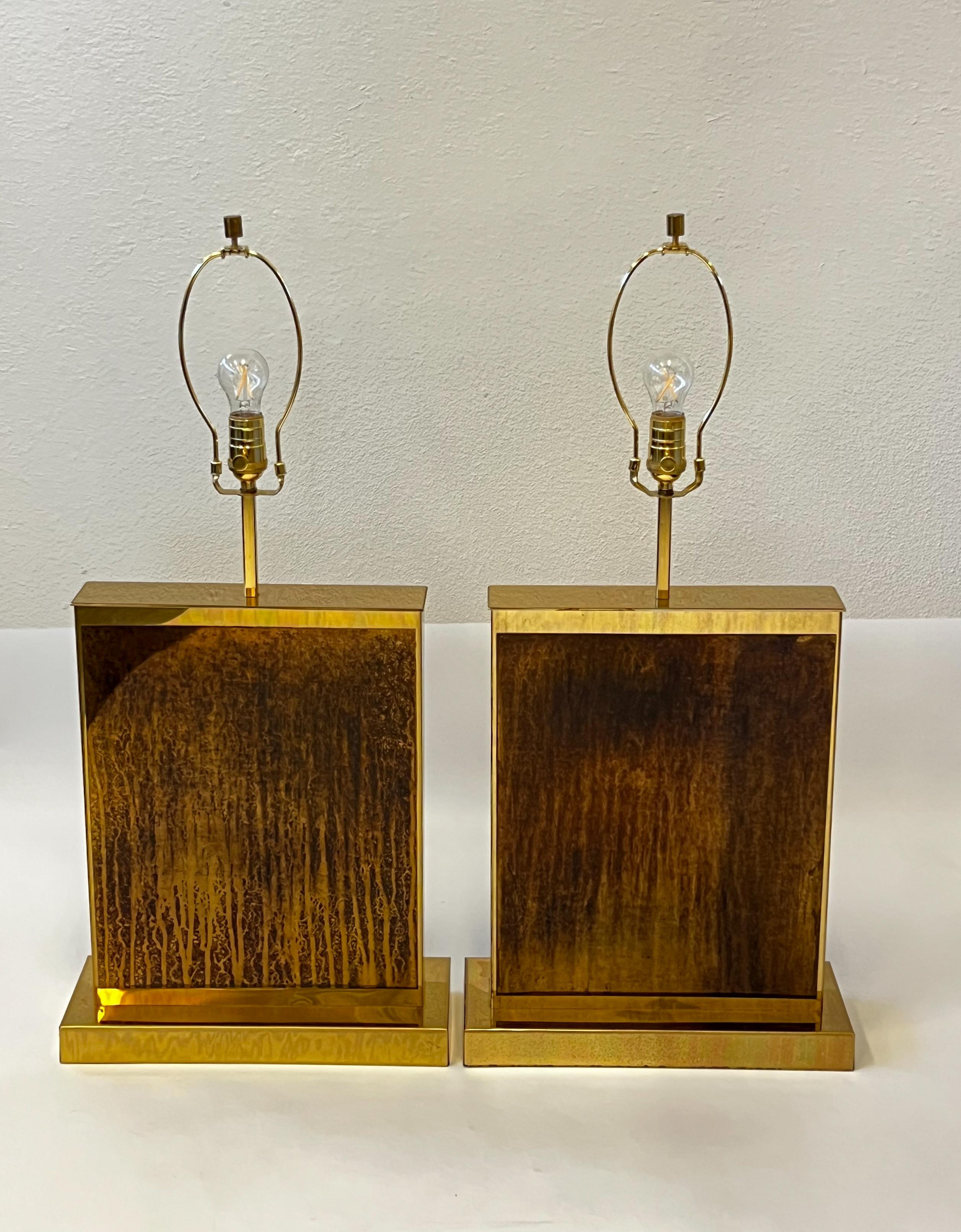 Fait main Paire de lampes de bureau en laiton par Curtis Jere en vente