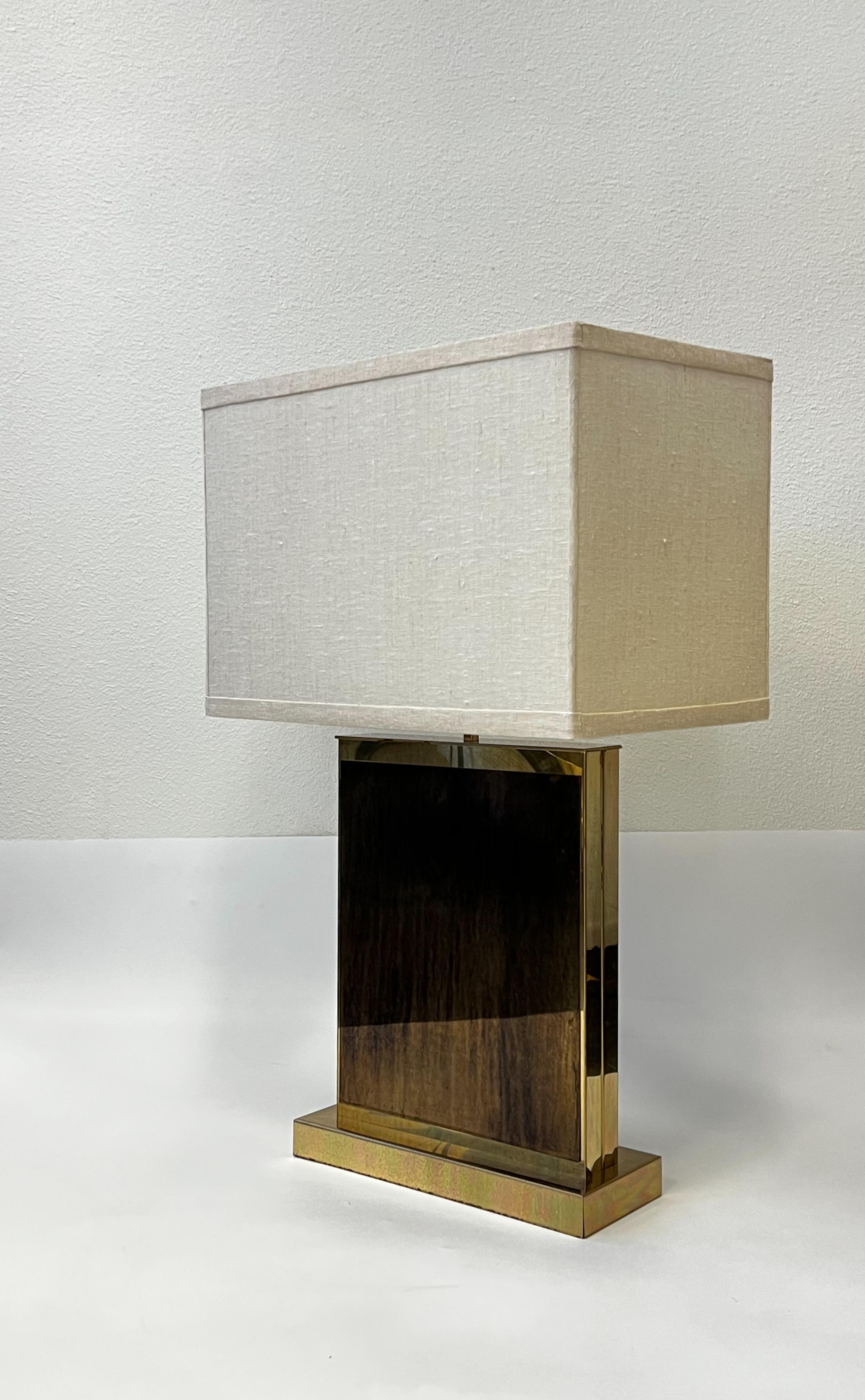 Laiton Paire de lampes de bureau en laiton par Curtis Jere en vente
