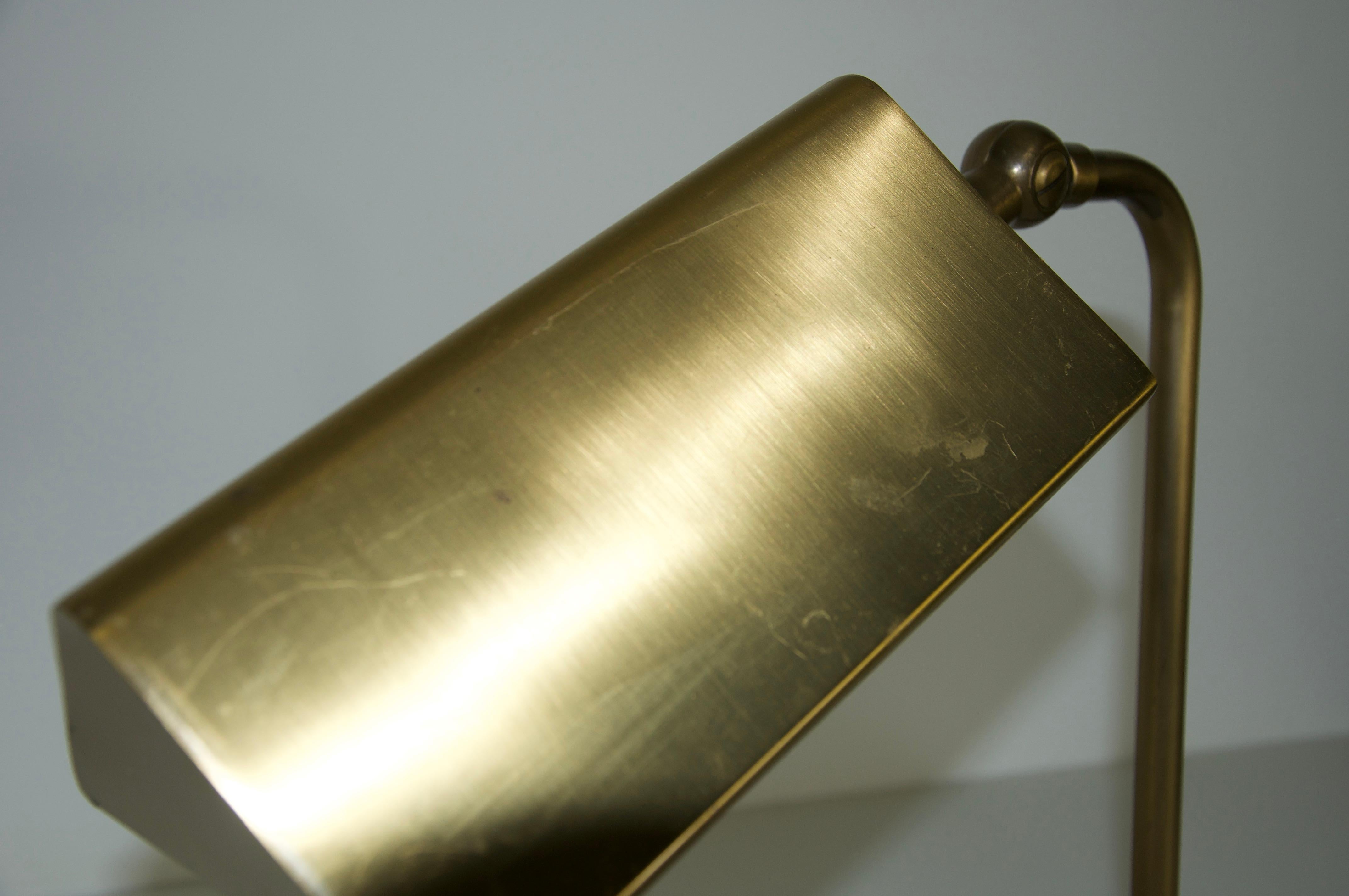 Coppia di lampade da tavolo in ottone di Florian Schulz, Germania, anni '70 in vendita 1