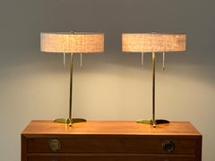 Pareja de lámparas de mesa de latón de Gerald Thurston para Stiffel