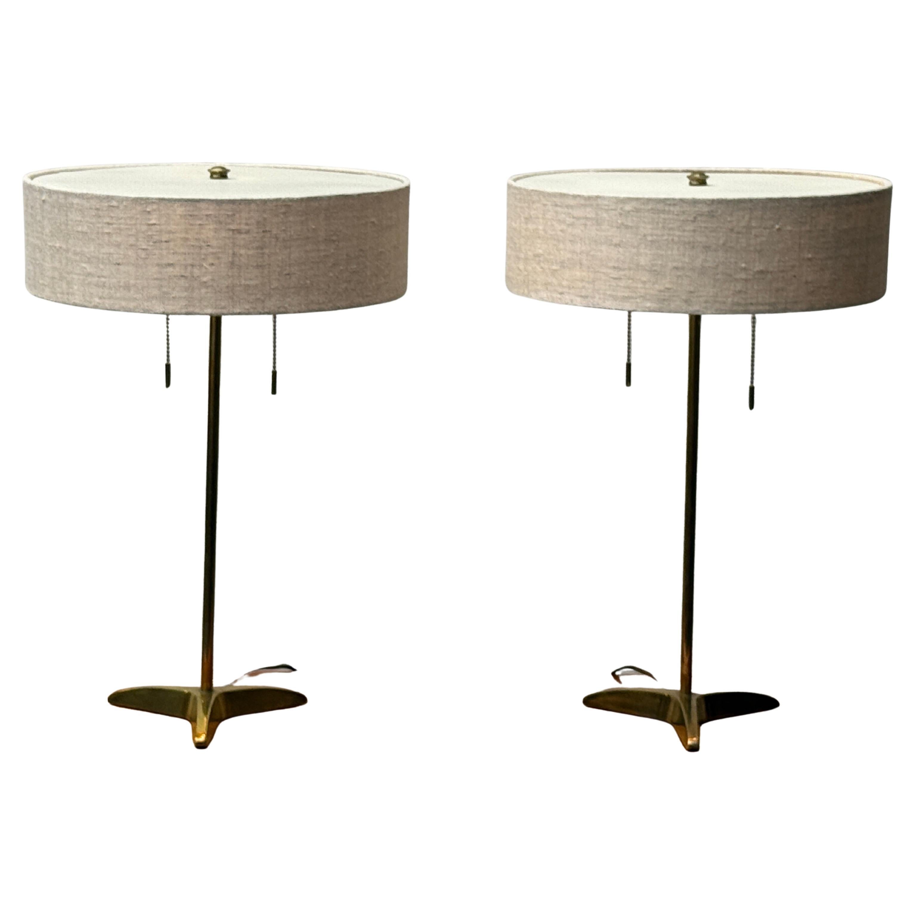 Pair of Brass Table Lamps by Gerald Thurston for Stiffel en vente