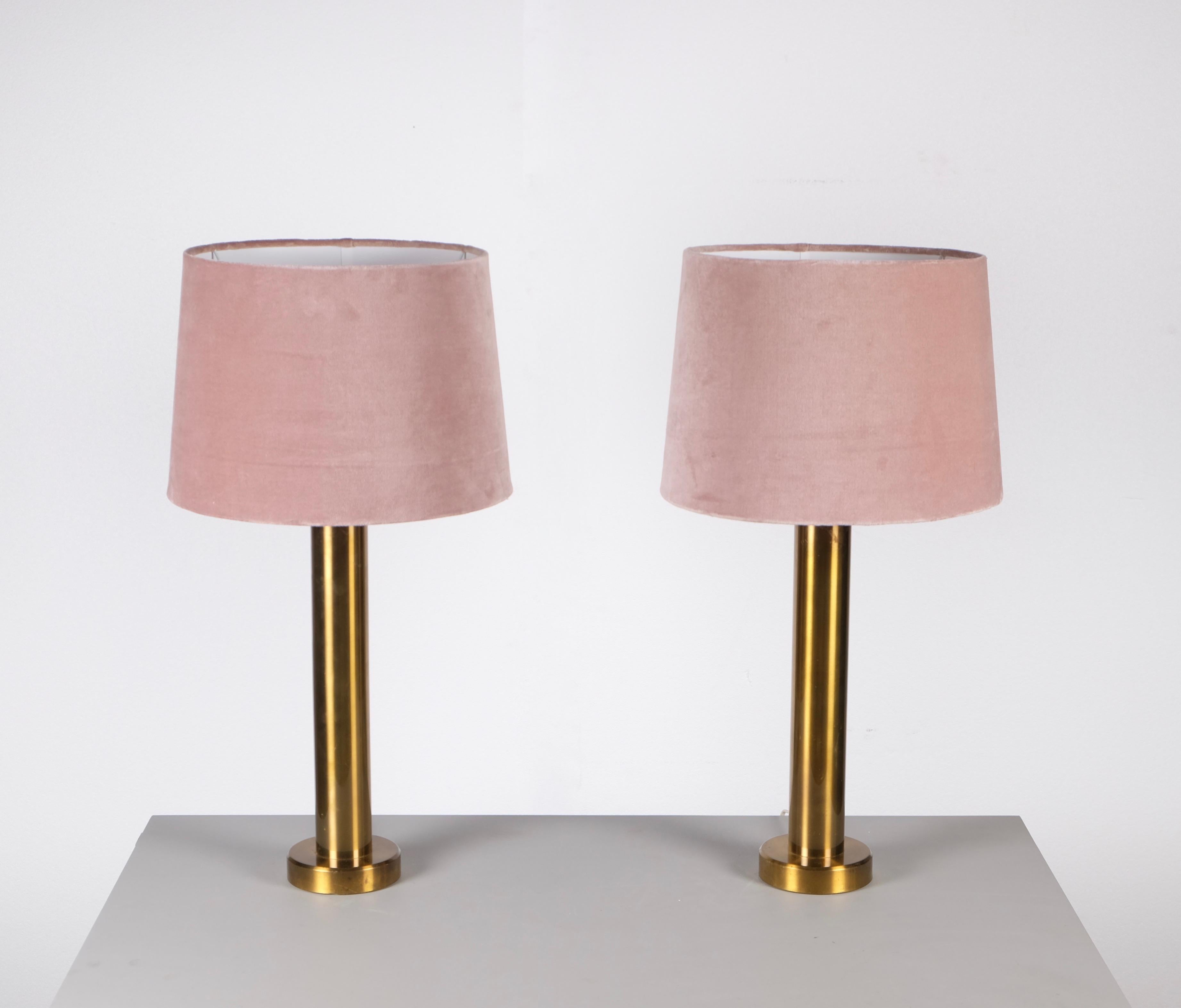 Pair of Brass Table Lamps by Kosta Belysning, Sweden, 1970s In Good Condition For Sale In Stockholm, SE
