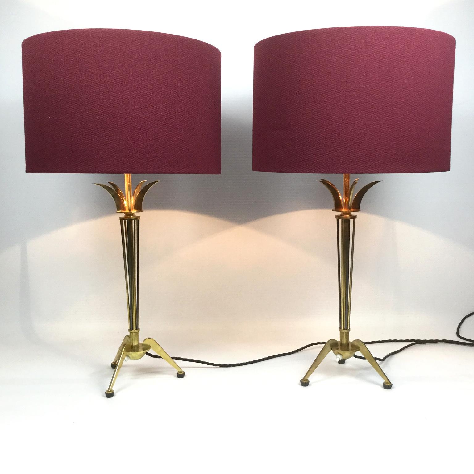 20ième siècle Paire de lampes de table en laiton par Maison Arlus pour Maison Jansen, France, années 1950 en vente