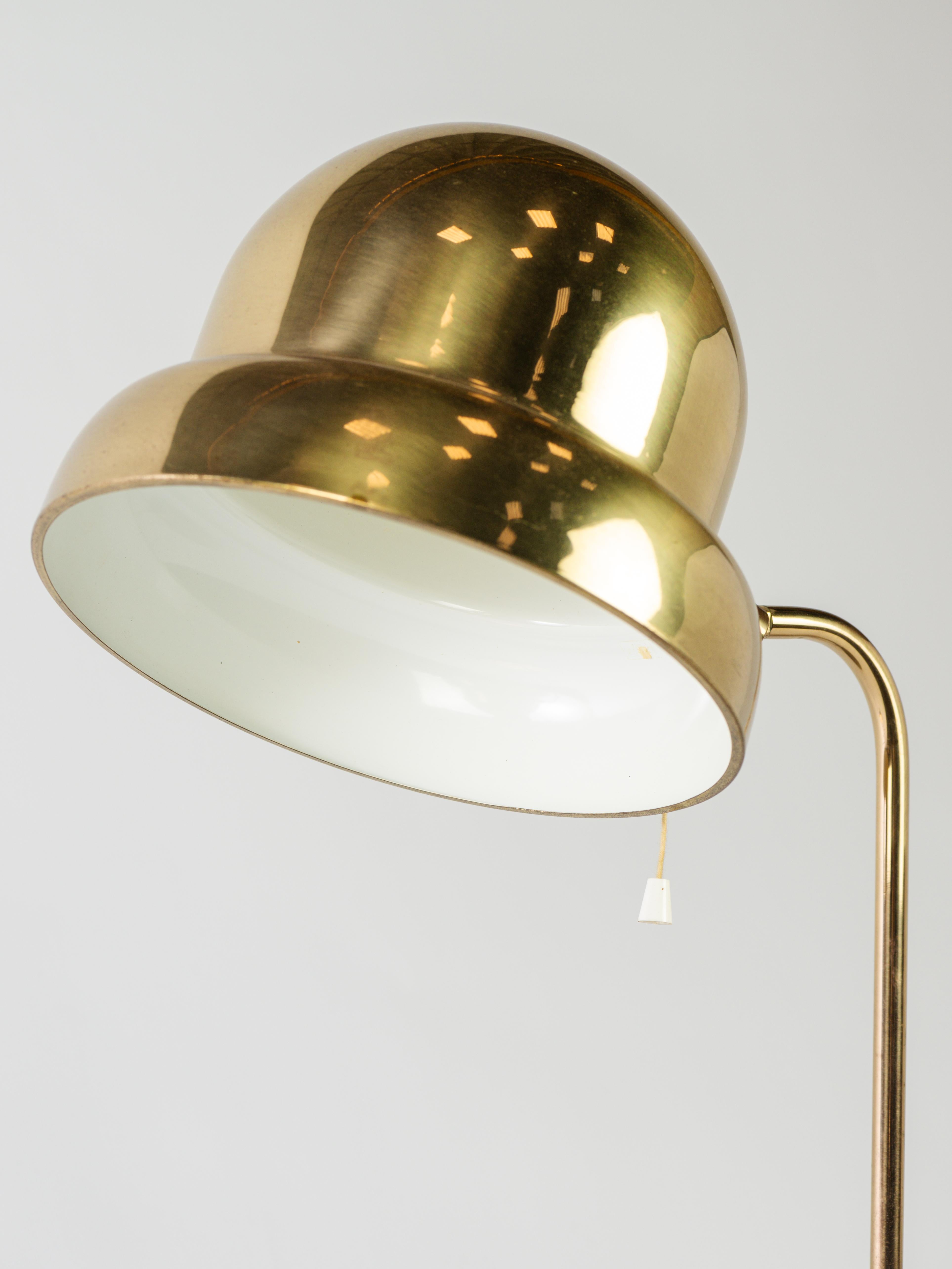 20th Century Pair of brass table lamps For Sale