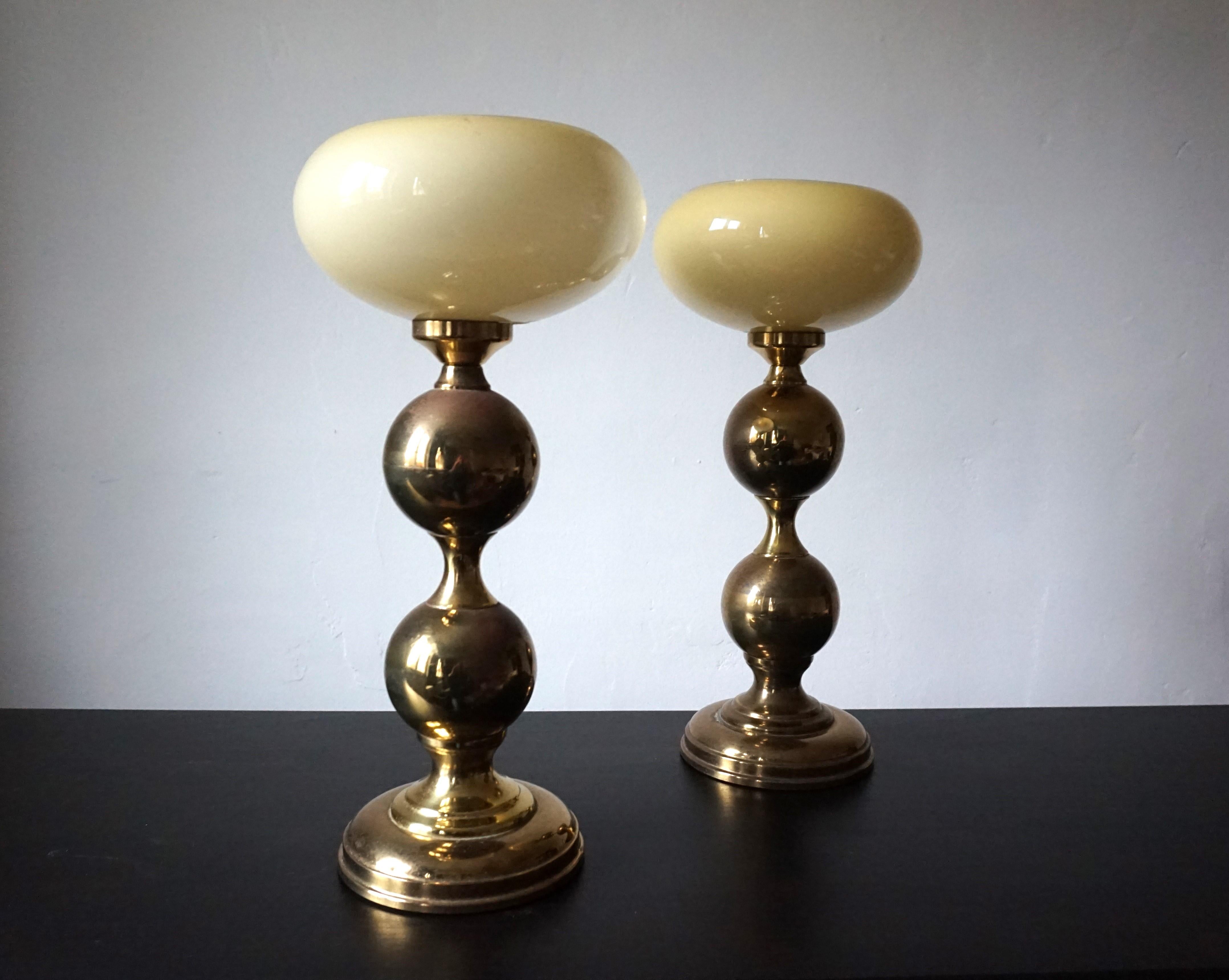 Pair of brass table lamps from the 70s For Sale 3