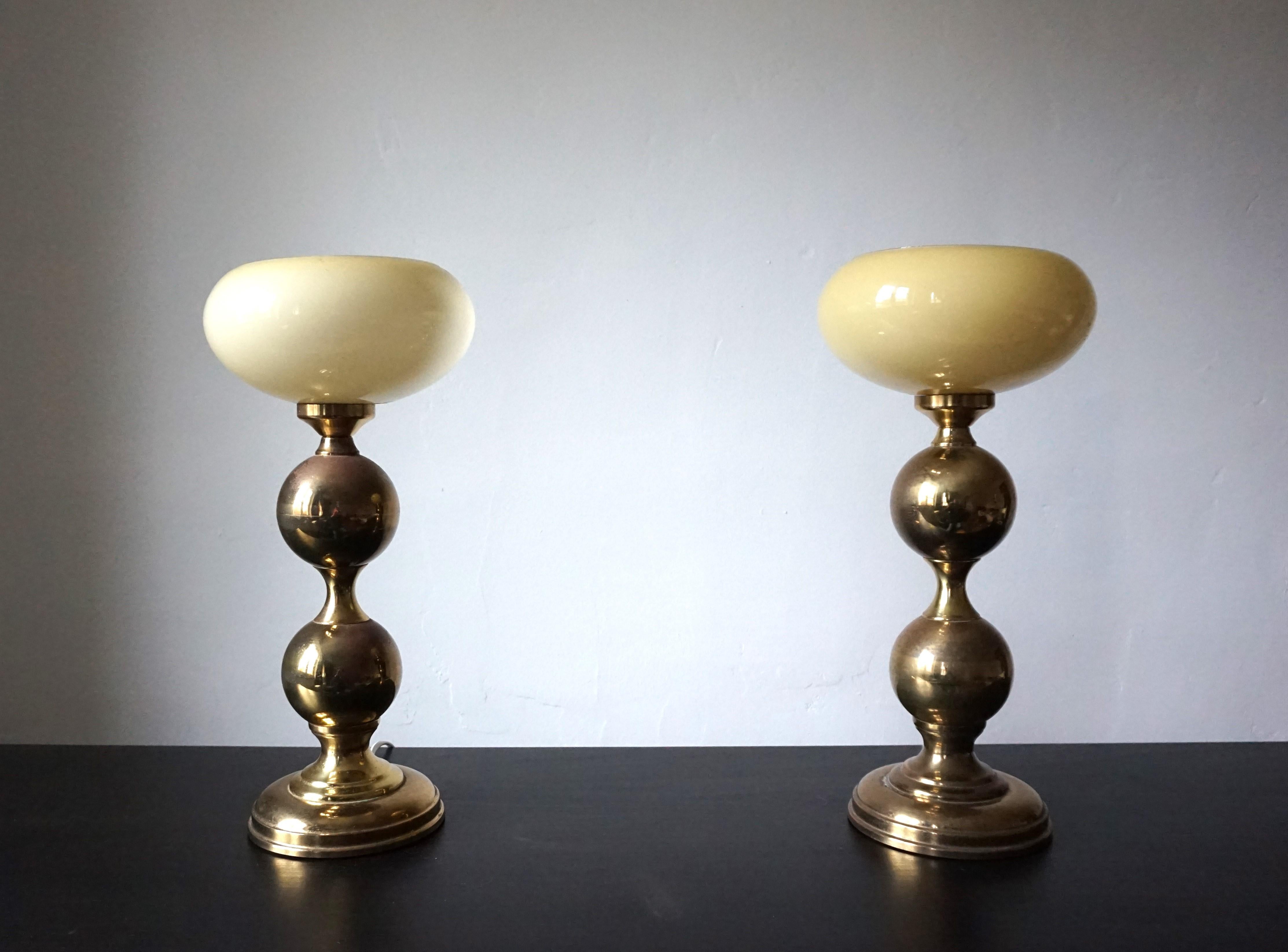 Pair of brass table lamps from the 70s In Good Condition For Sale In Ludwigslust, DE