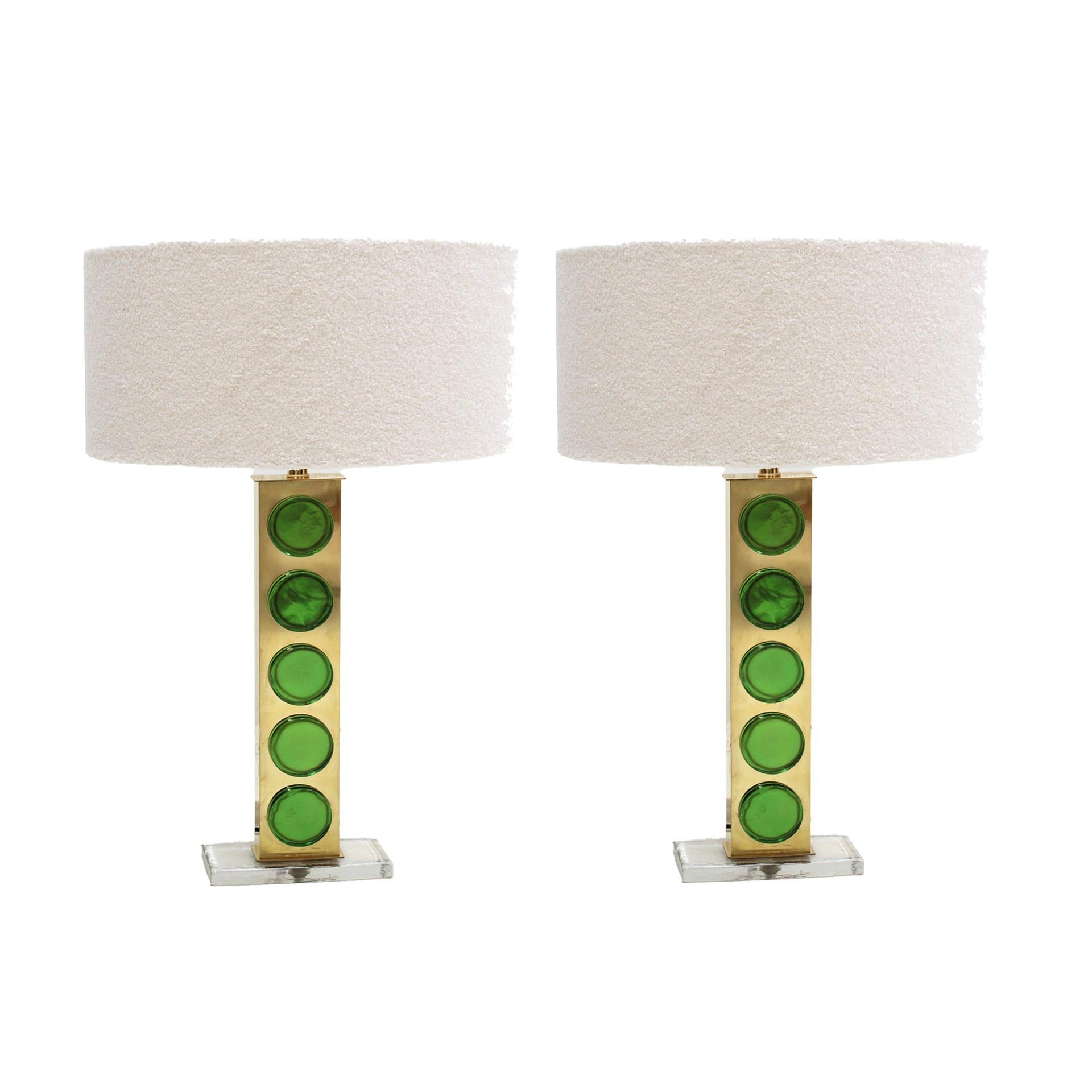 italien Paire de lampes de bureau en laiton avec verre de Murano vert Italie en vente