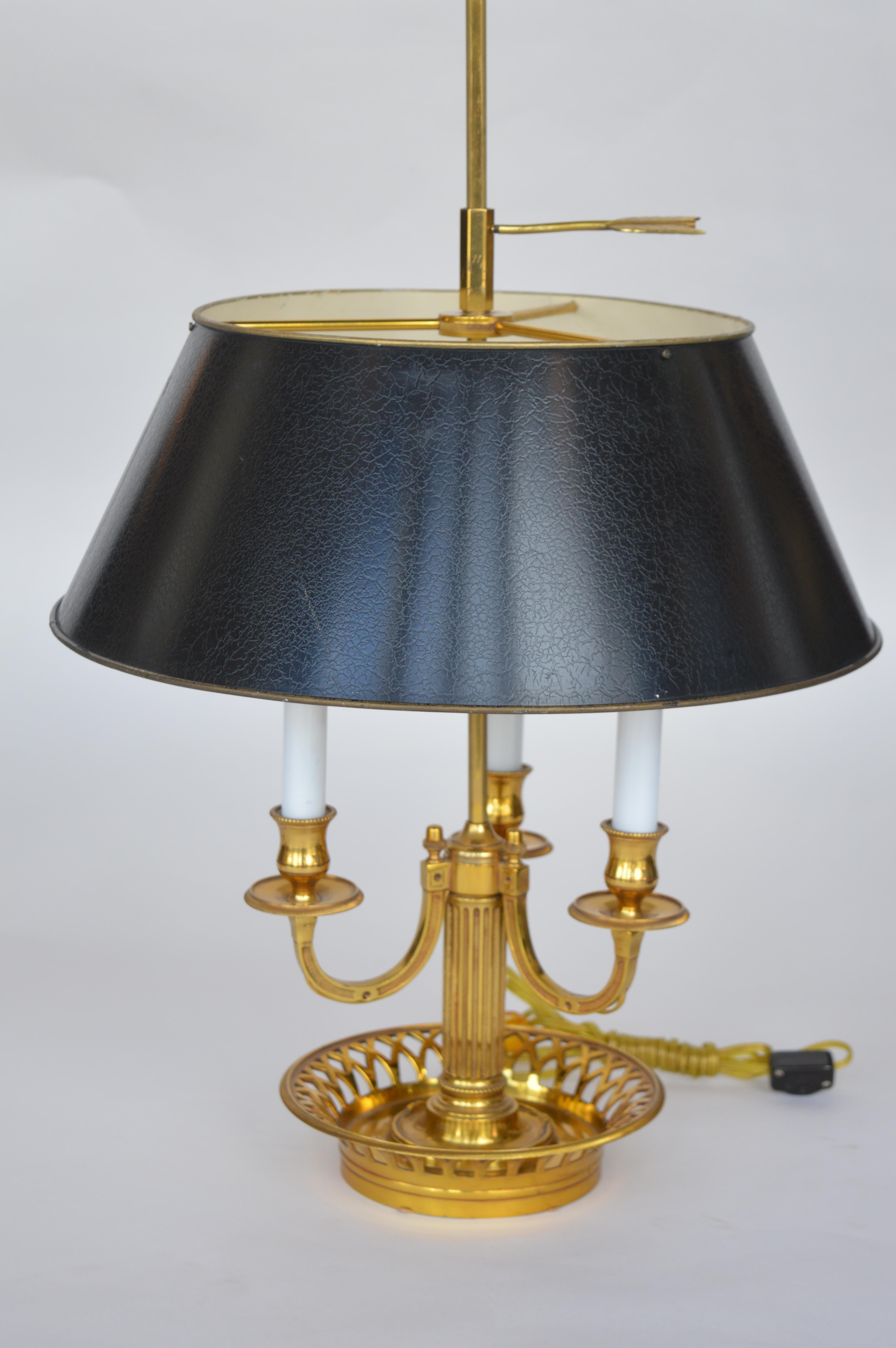 French Pair of Brass Tole Table Lamps For Sale