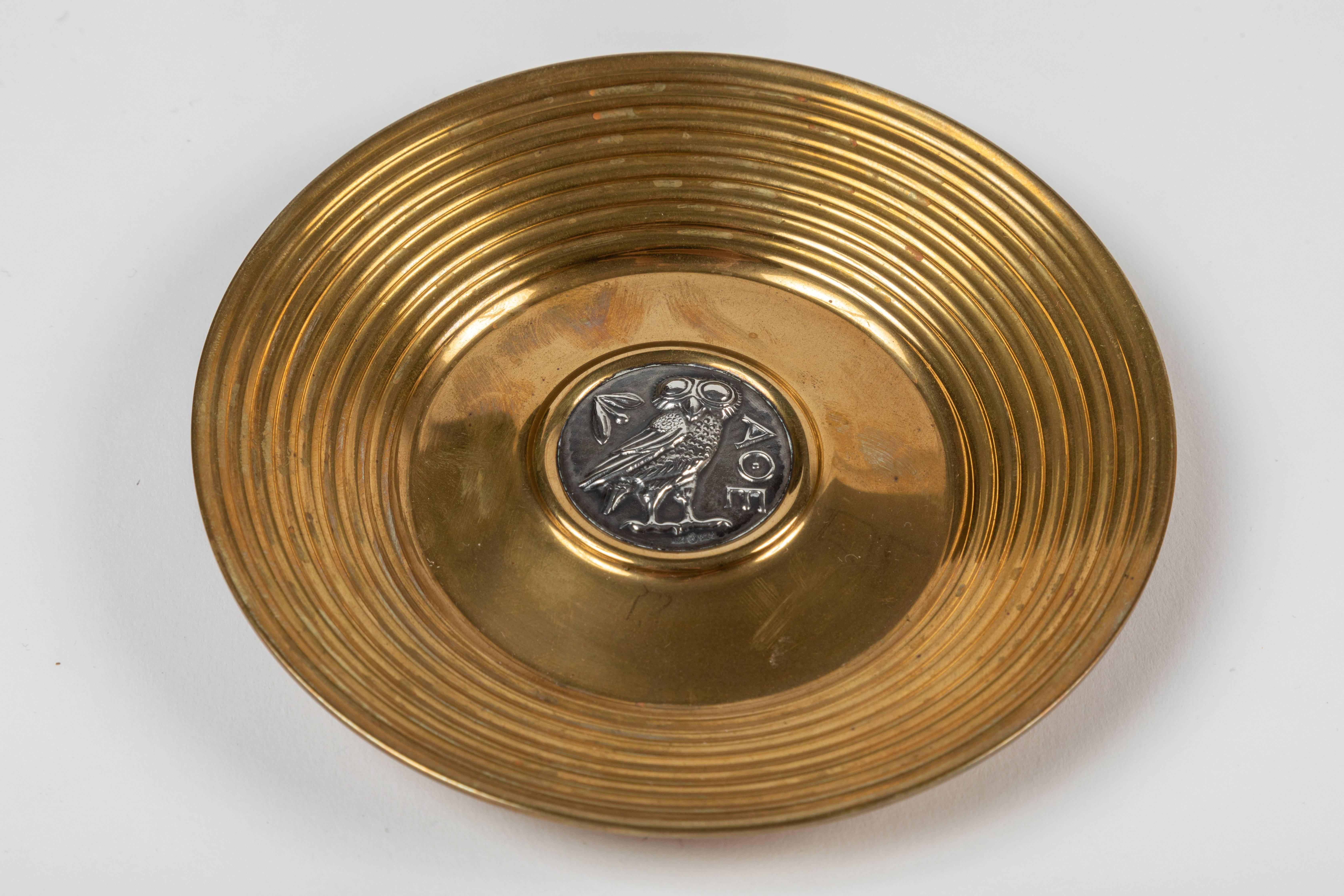 Paar Schmuckkästchen aus Messing mit silbernen griechischen Münzen von Illias Lalaounis (Griechisch) im Angebot