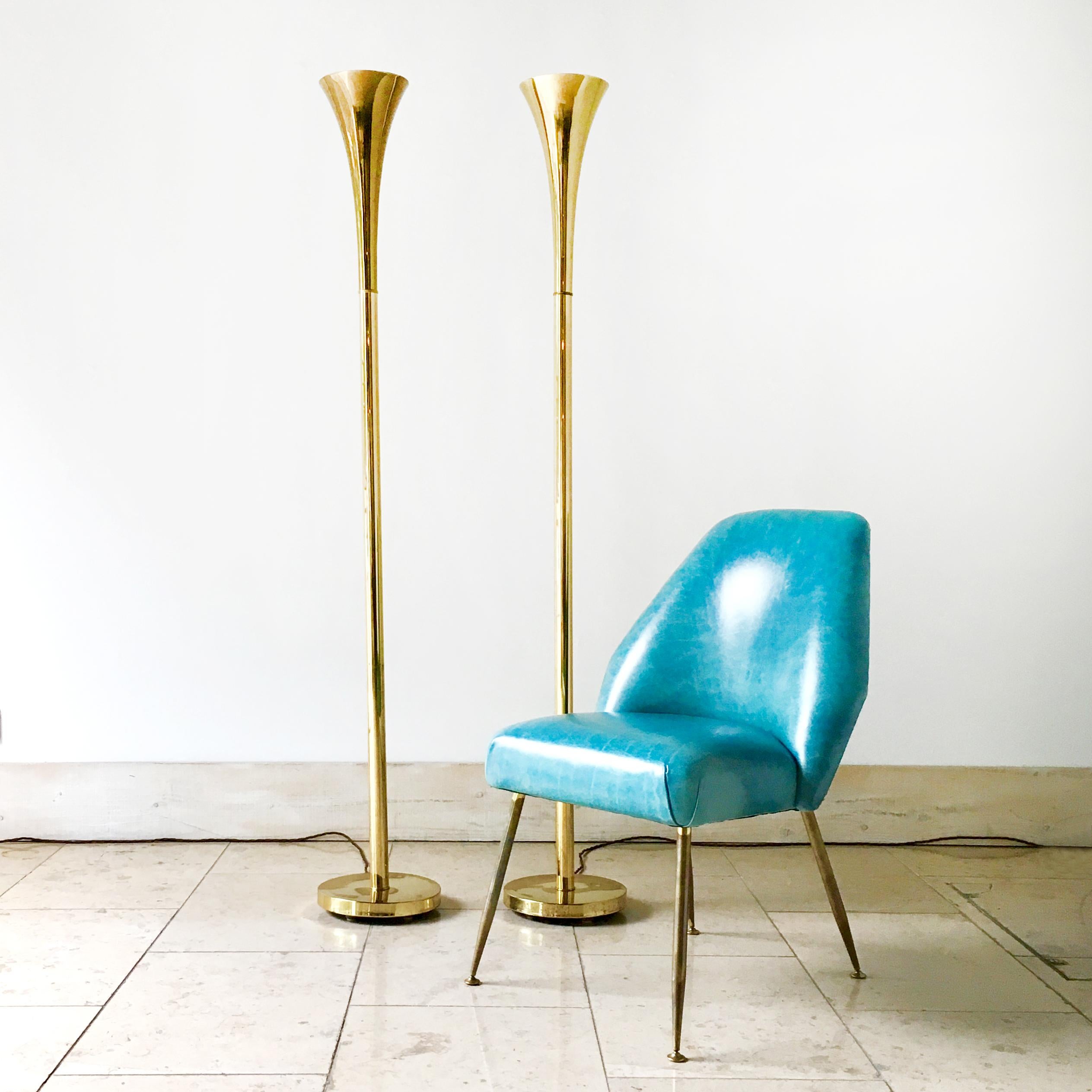 Pair of brass trumpet uplighter floor lamps by The Laurel Light Company USA, 1960s.
 