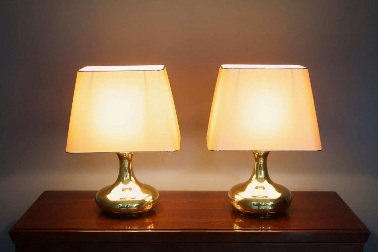 Mid-Century Modern Pair of Brass Tulip Table Lamps, 1970s