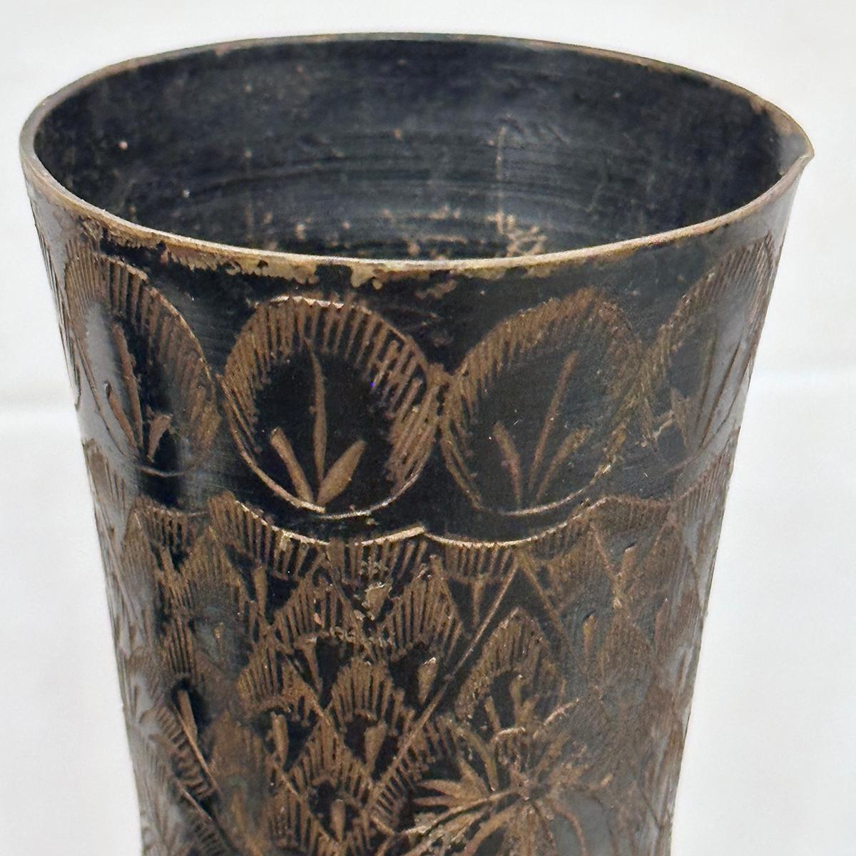 Turc Paire de vases en laiton en vente