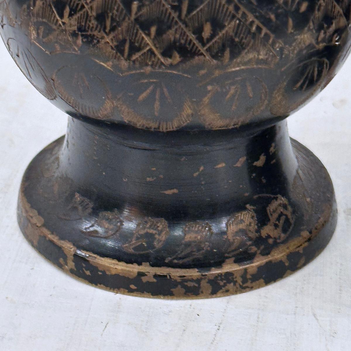 Paire de vases en laiton Bon état - En vente à New York, NY