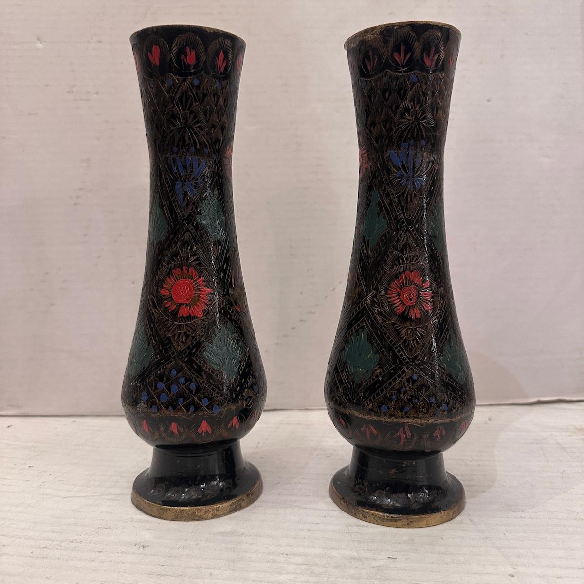 Pair of Brass Vases In Good Condition For Sale In New York, NY