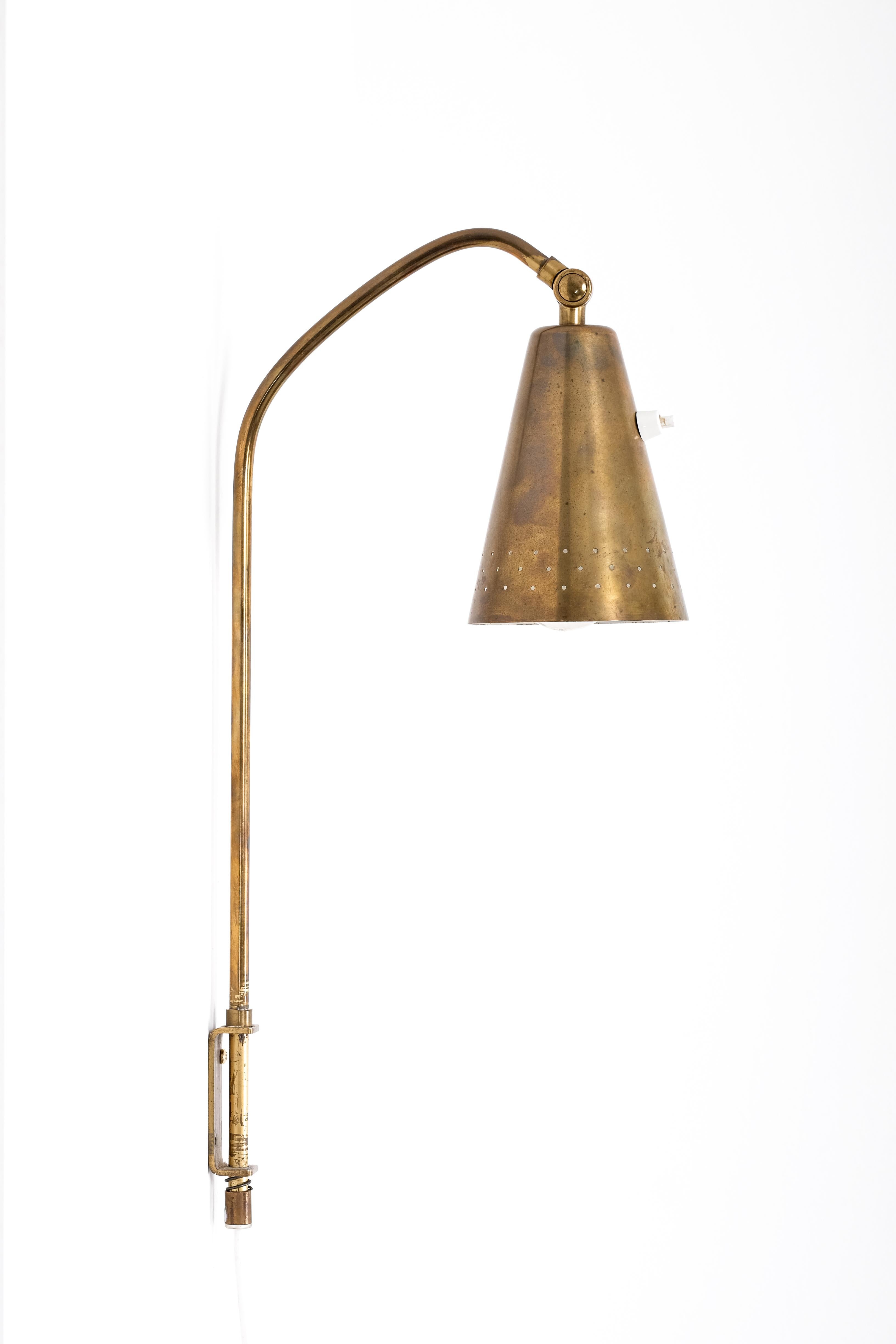 Mid-20th Century Pair of Brass Wall Lamps by Alf Svensson, Sweden, 1950s For Sale