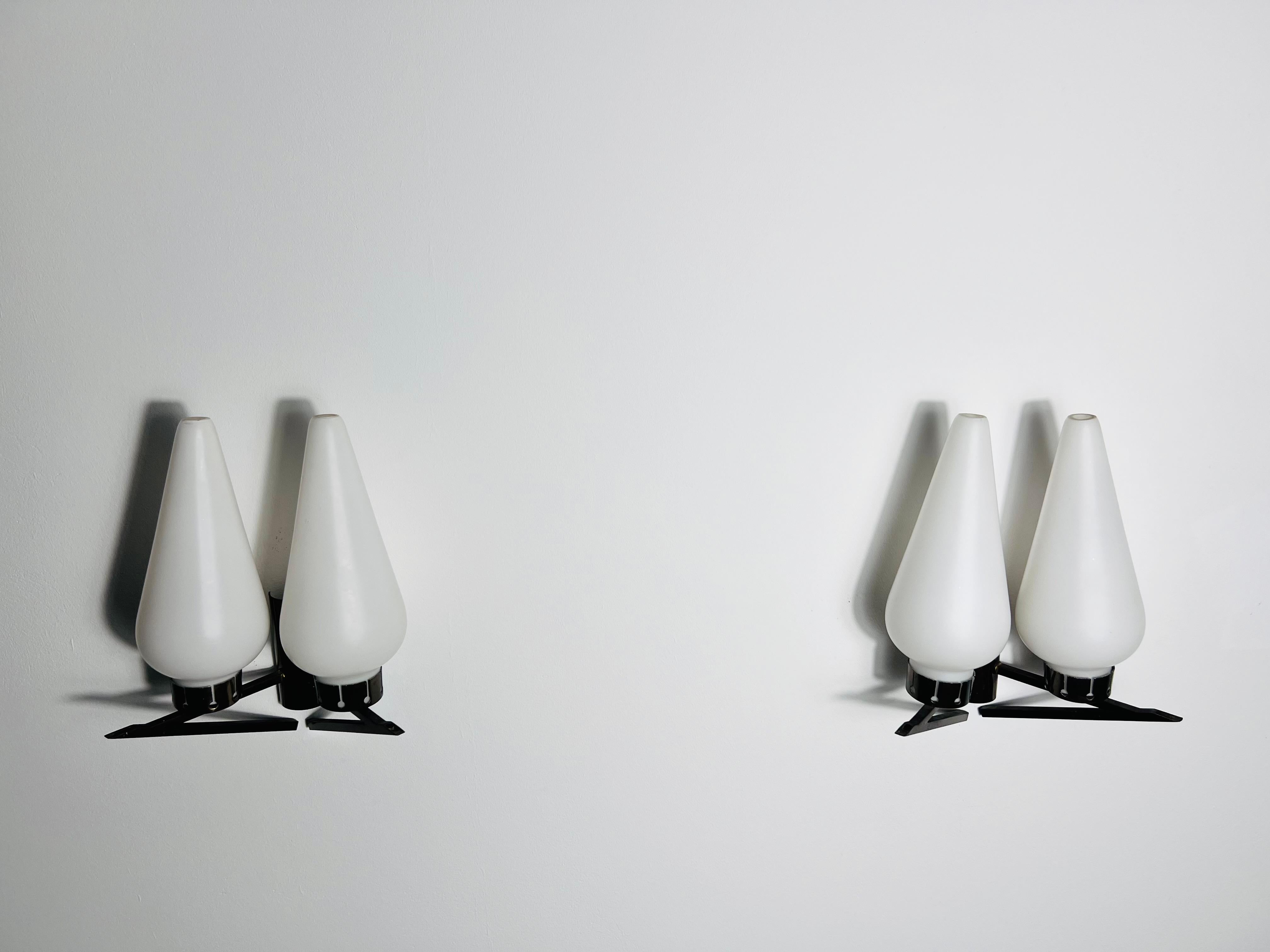 Pair of Brass Wall Lamps by Arredoluce, Italy, 1960s For Sale 2