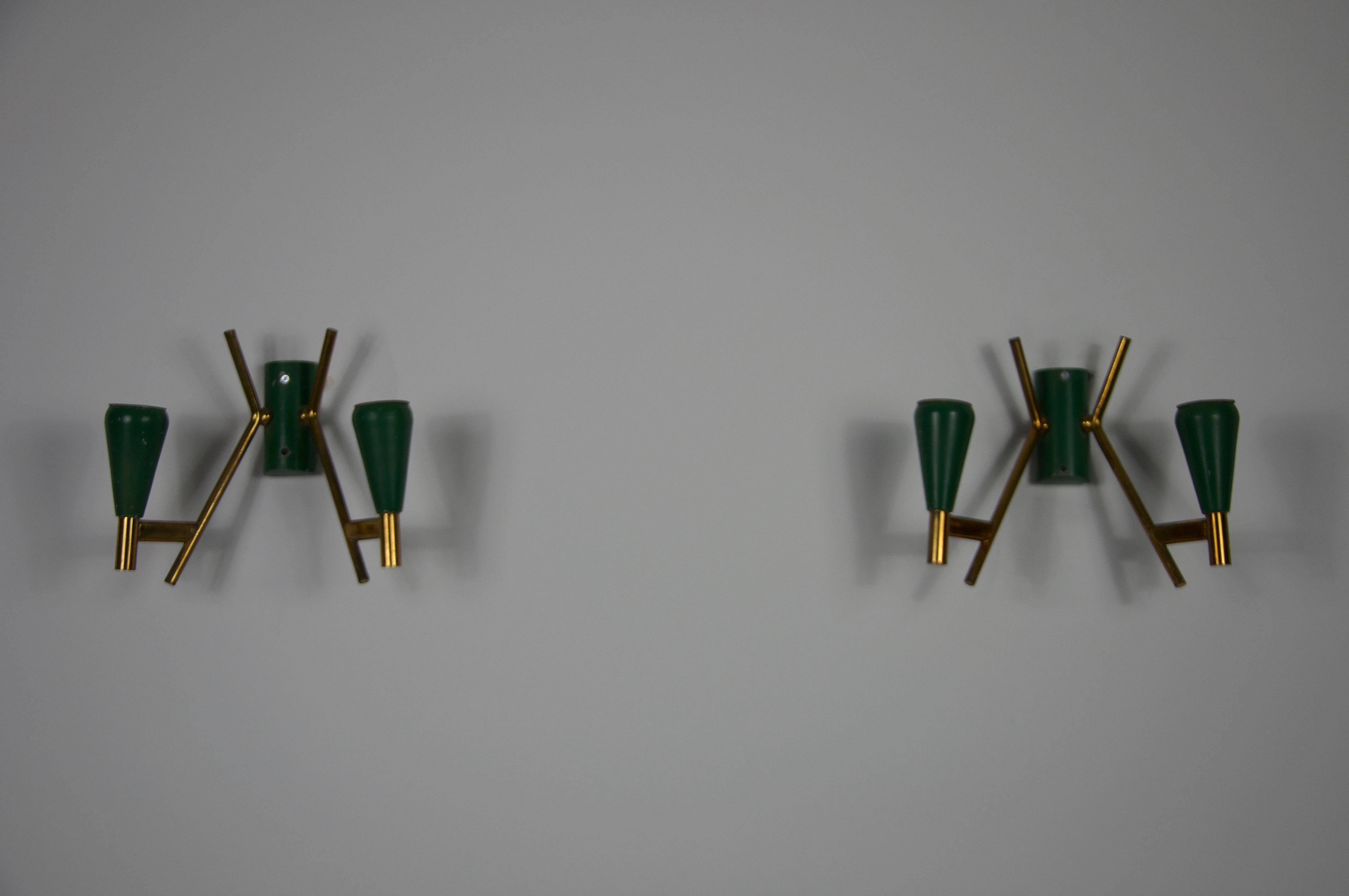 Mid-Century Modern Pair of Brass Wall Lamps, Italy, 1960s