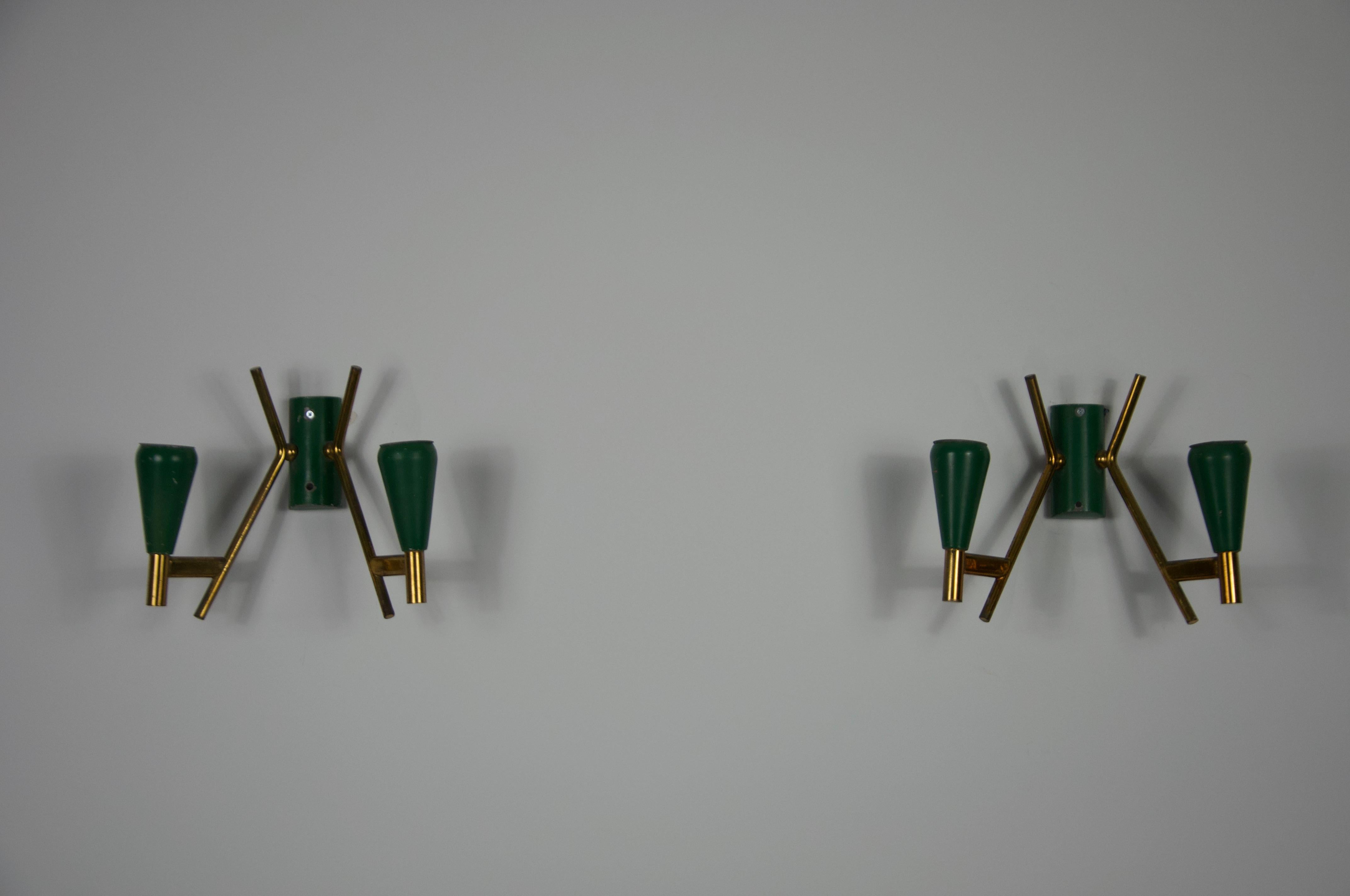 Pair of Brass Wall Lamps, Italy, 1960s In Good Condition In Hagenbach, DE