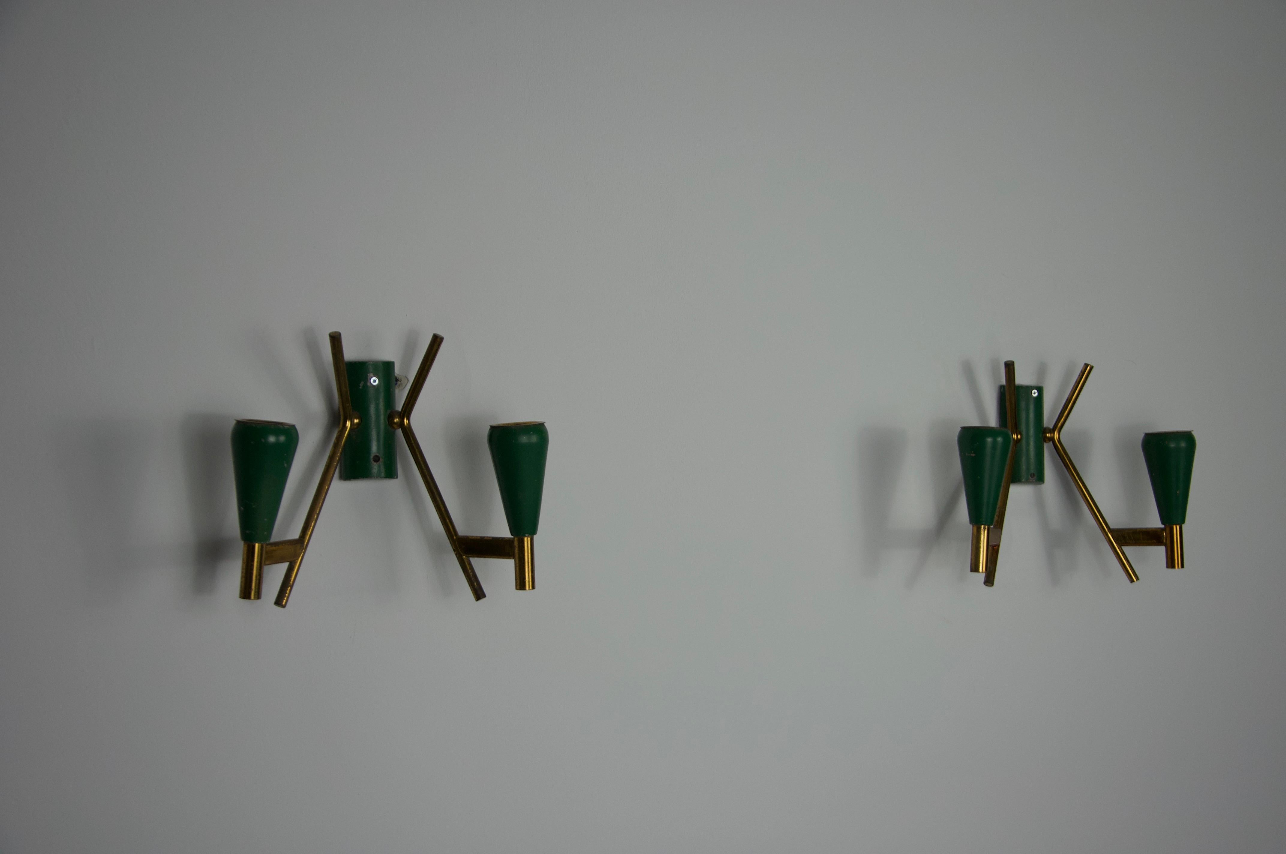 Mid-20th Century Pair of Brass Wall Lamps, Italy, 1960s