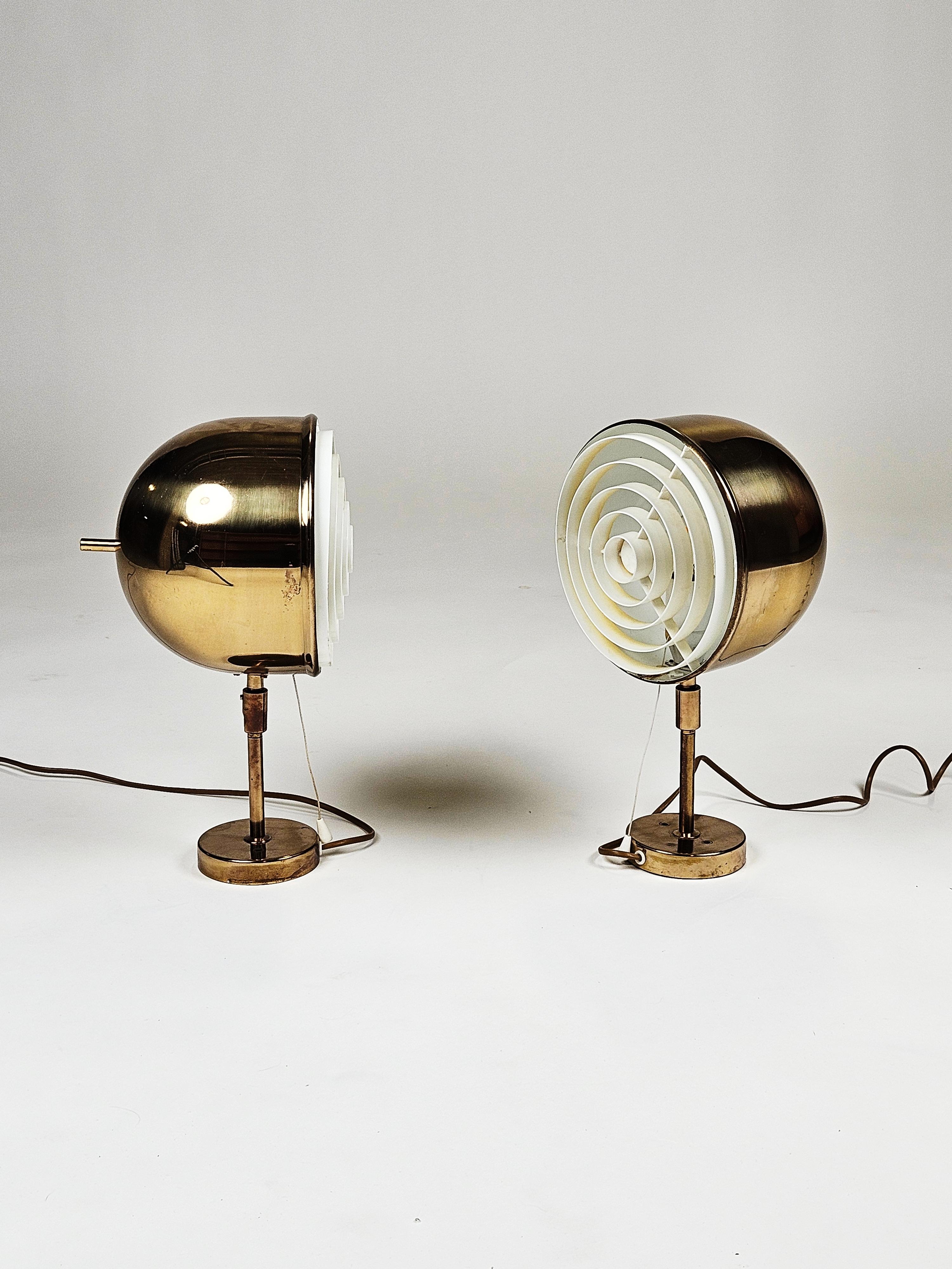 Scandinavian Modern Pair of brass wall lamps 'V-75S' by Eje Ahlgren for Bergboms, Sweden, 1960s For Sale