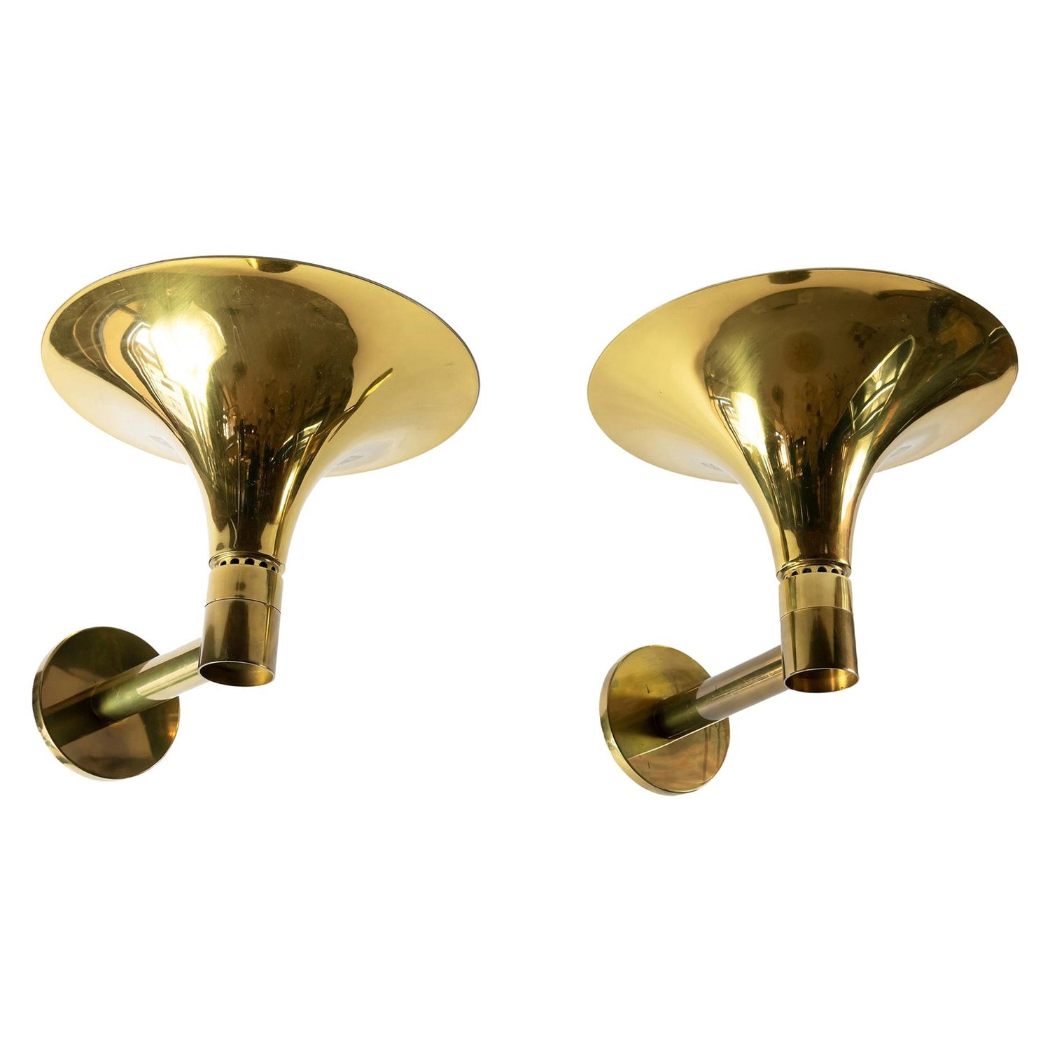 Pair Of Baldwin Brass Horn Motife Wall Sconces For Sale At 1stdibs