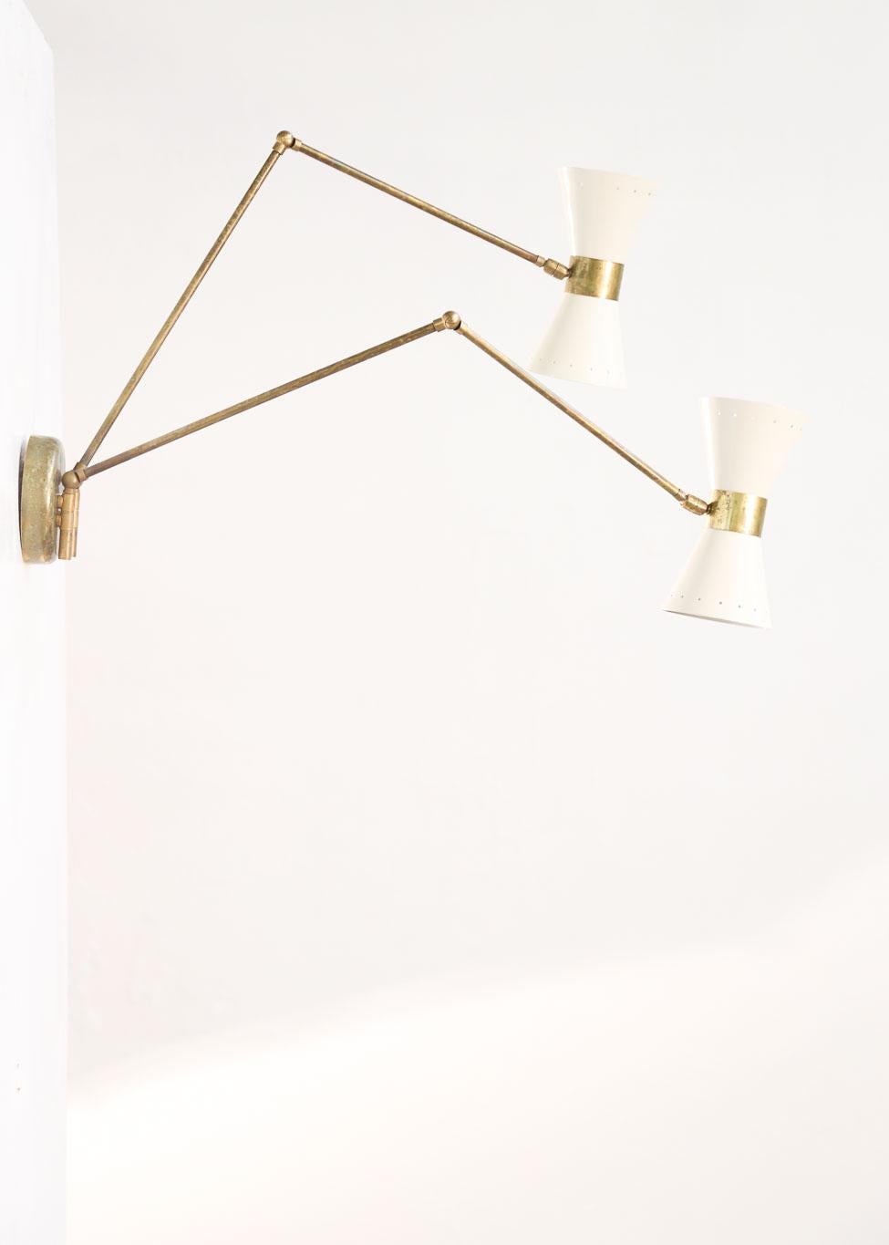 Pair of Brass Wall Light, Style of Stilnovo For Sale 3